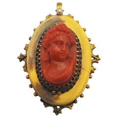 Stunning 14Y Victorian Mediterranean Coral Pendant/Brooch