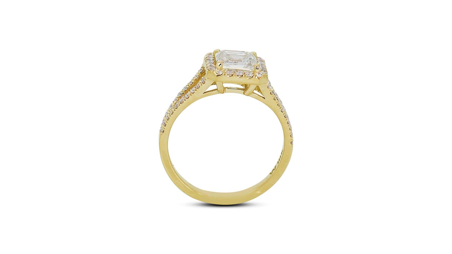 Stunning 1.5 carat Square Emerald Natural Diamond Ring 1