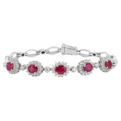 Stunning 1.50ct Ruby with Side Diamonds Bracelet in 18K White Gold