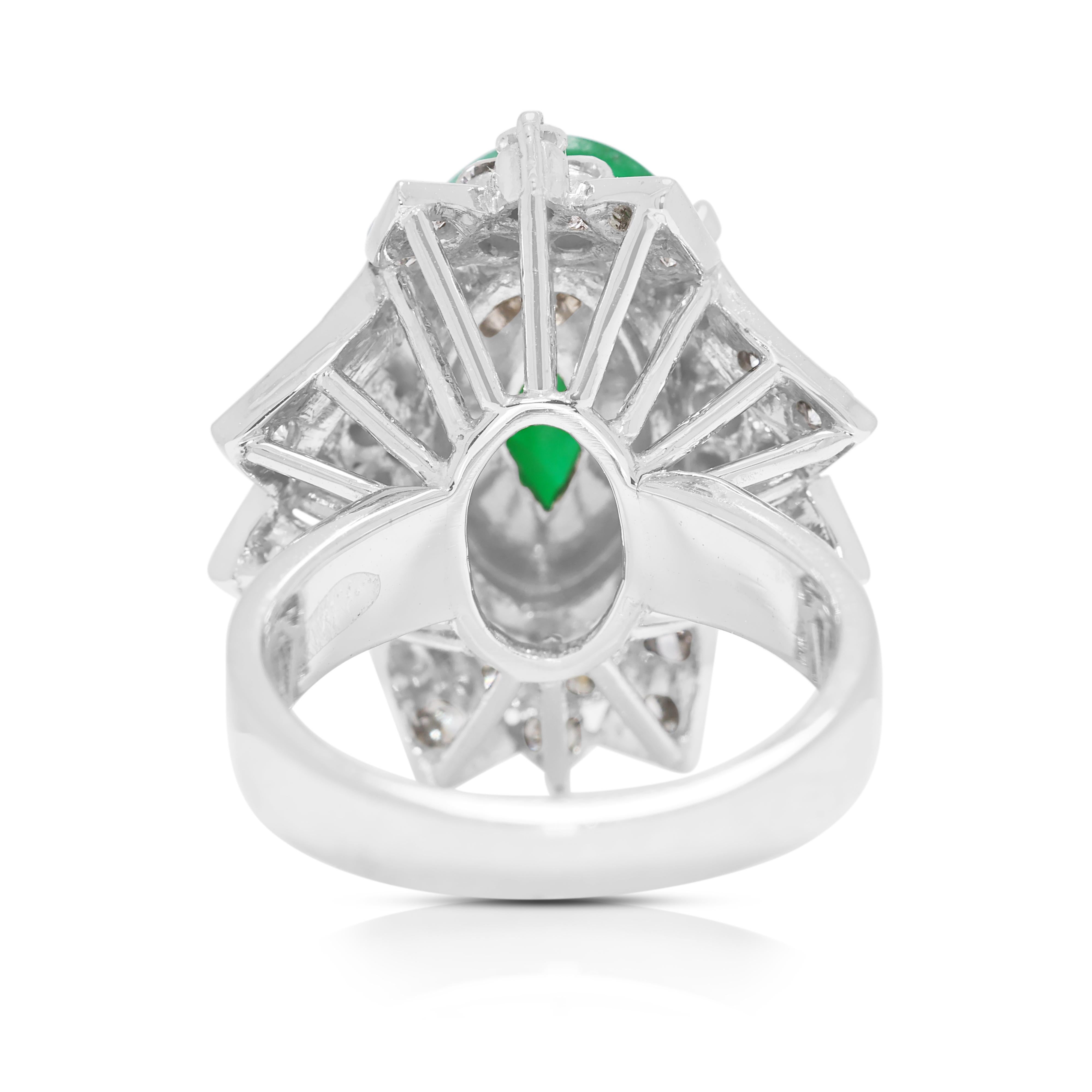 Stupendo anello a grappolo di giada e diamanti naturali da 1,64 carati in oro bianco 7K in vendita 2