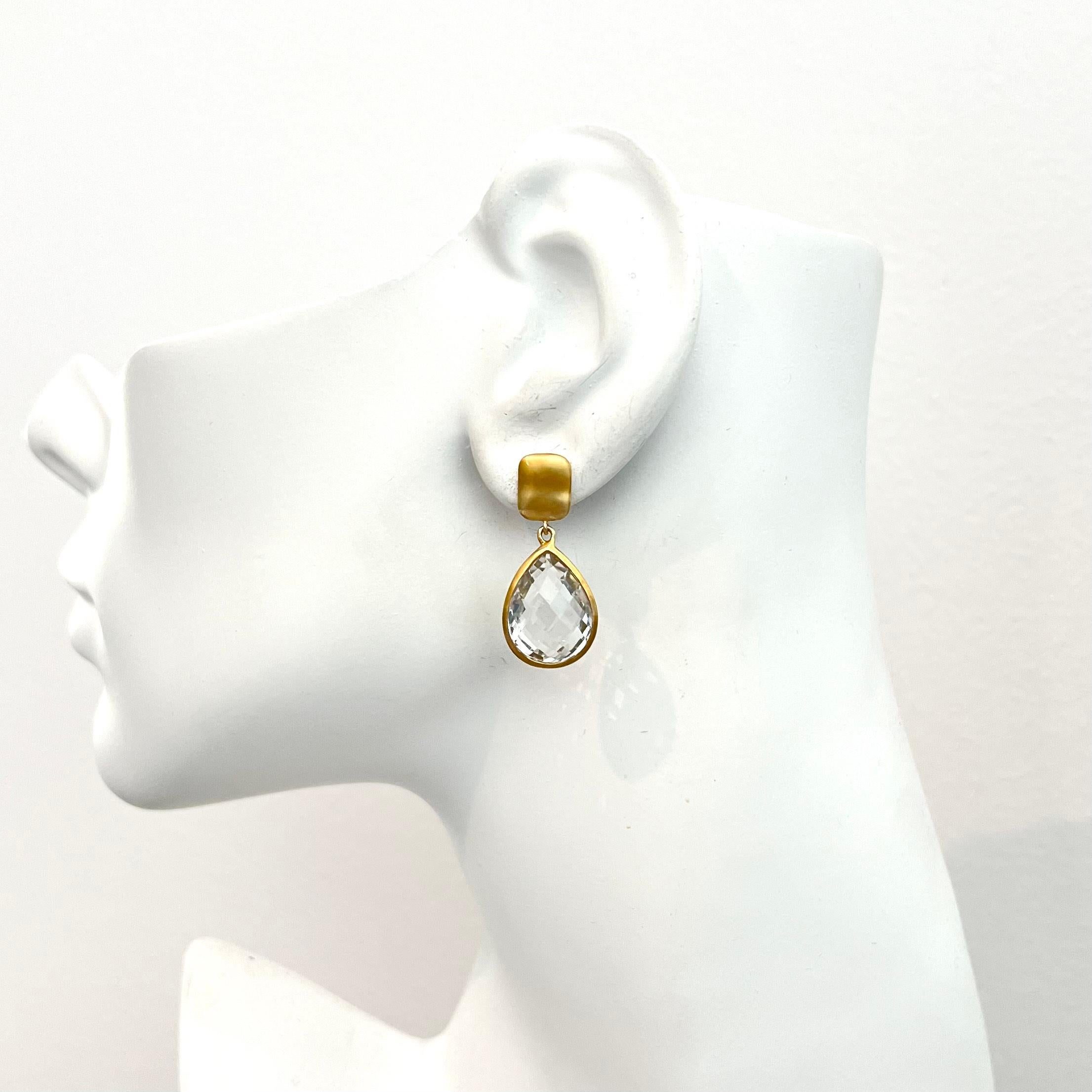 Pear Cut Stunning 16ct Pear-shape Briolette Cut White Topaz Drop Earrings
