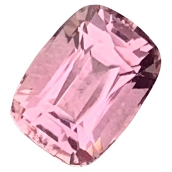 Superbe tourmaline rose naturelle non sertie de 1,70 carat pour la fabrication de bagues