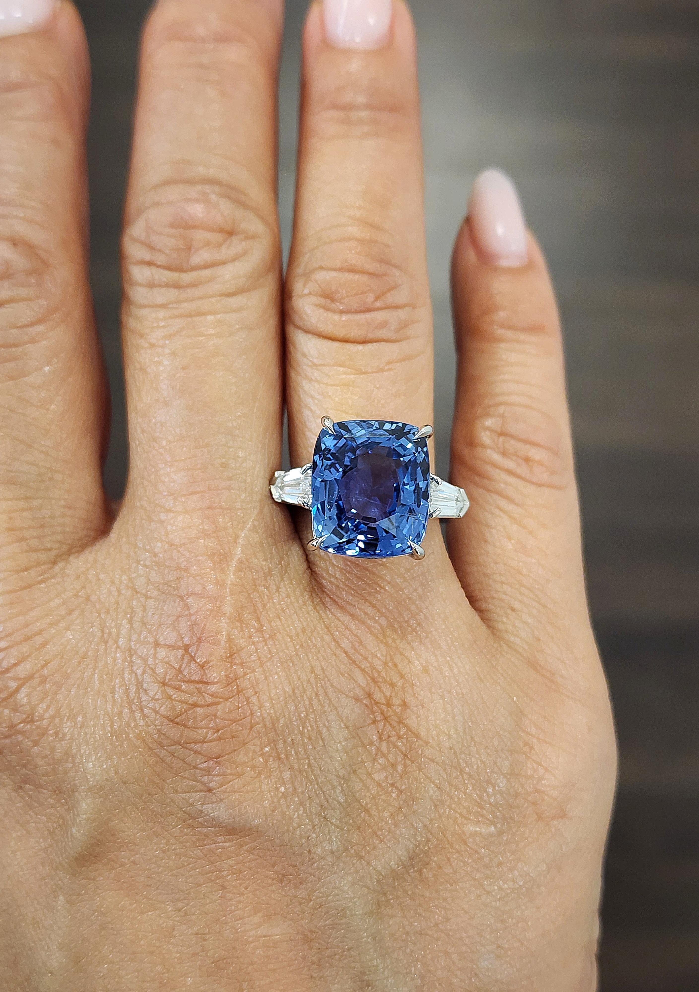 Moderno Stupendo anello con zaffiro e diamante di Ceylon da 17,20 carati certificato GIA senza calore in vendita