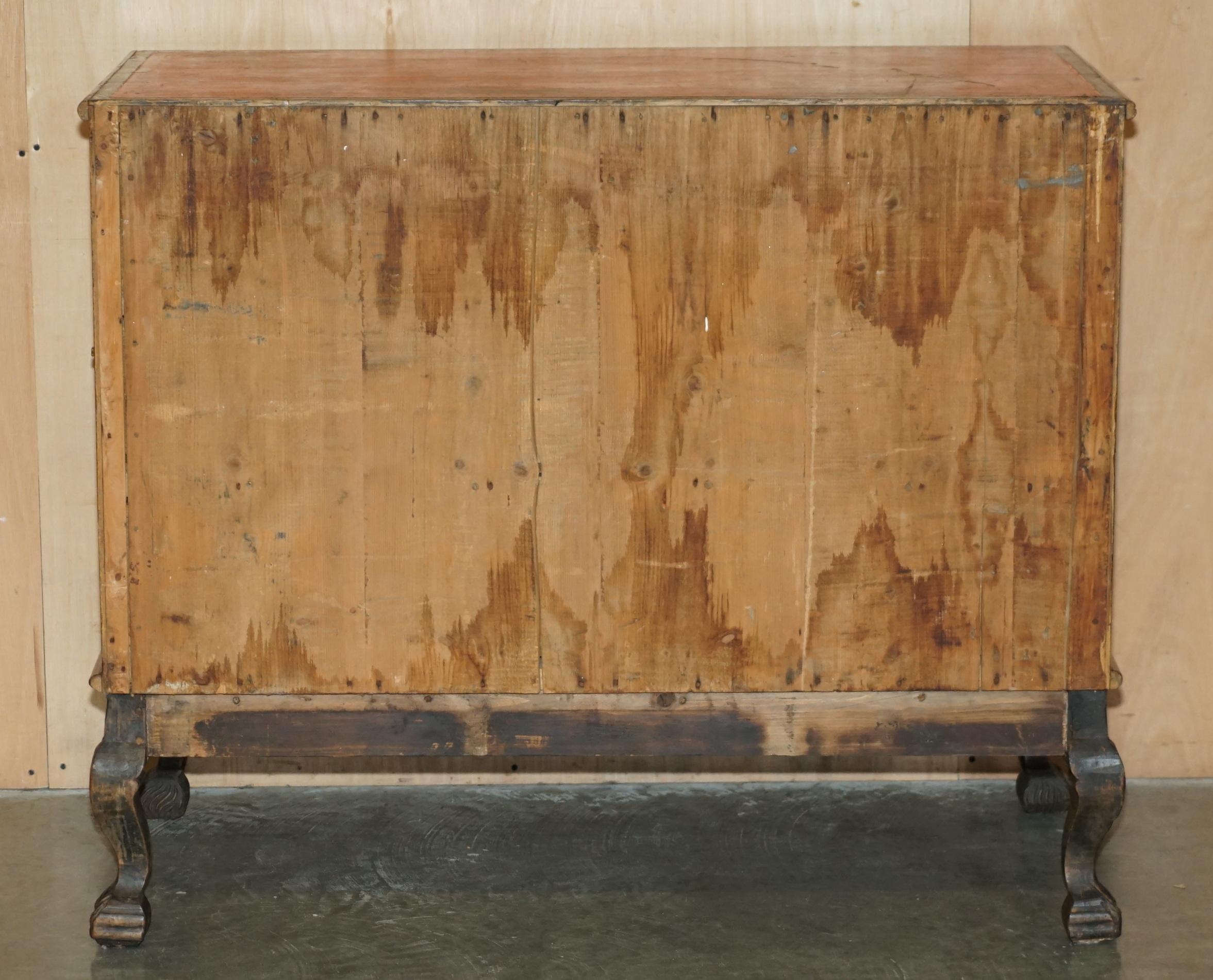 STUNNING 1778 DATED POLYCHROME PAiNTED CLAW & BALL CAMPAIGN CHEST OF DRAWERS For Sale 7