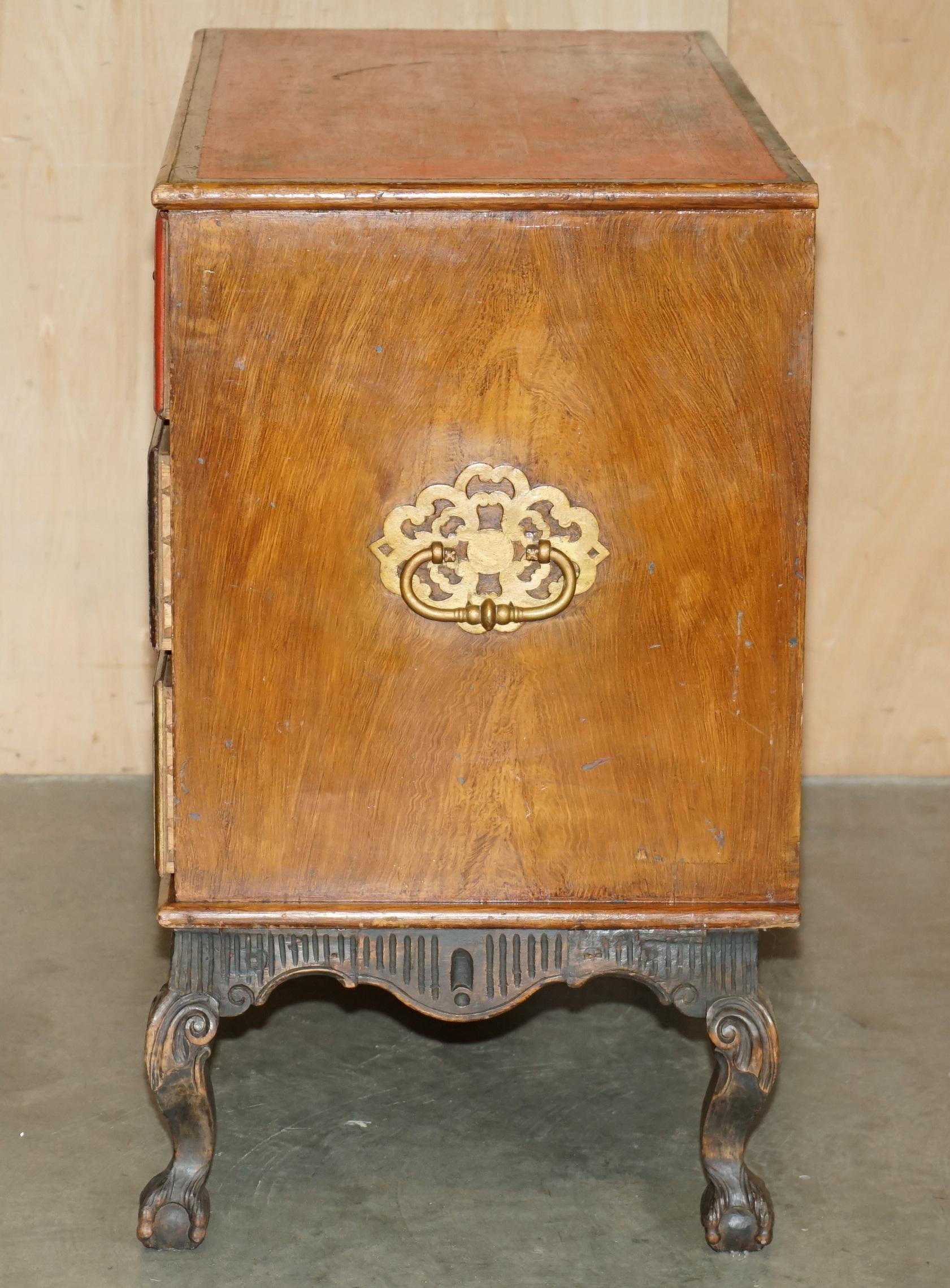 STUNNING 1778 DATED POLYCHROME PAiNTED CLAW & BALL CAMPAIGN CHEST OF DRAWERS For Sale 8
