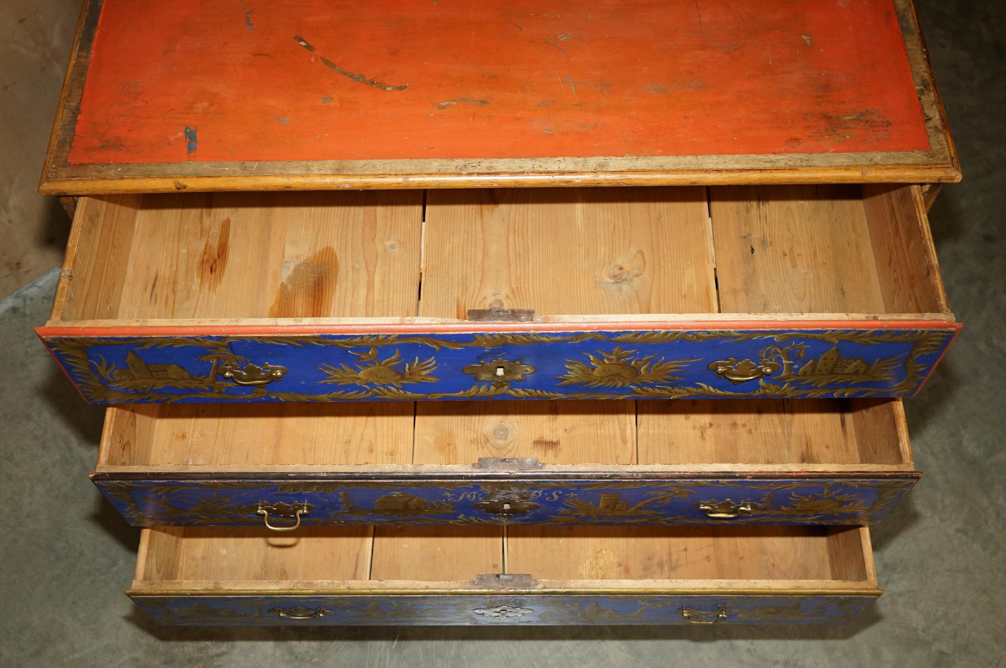 STUNNING 1778 DATED POLYCHROME PAiNTED CLAW & BALL CAMPAIGN CHEST OF DRAWERS For Sale 11