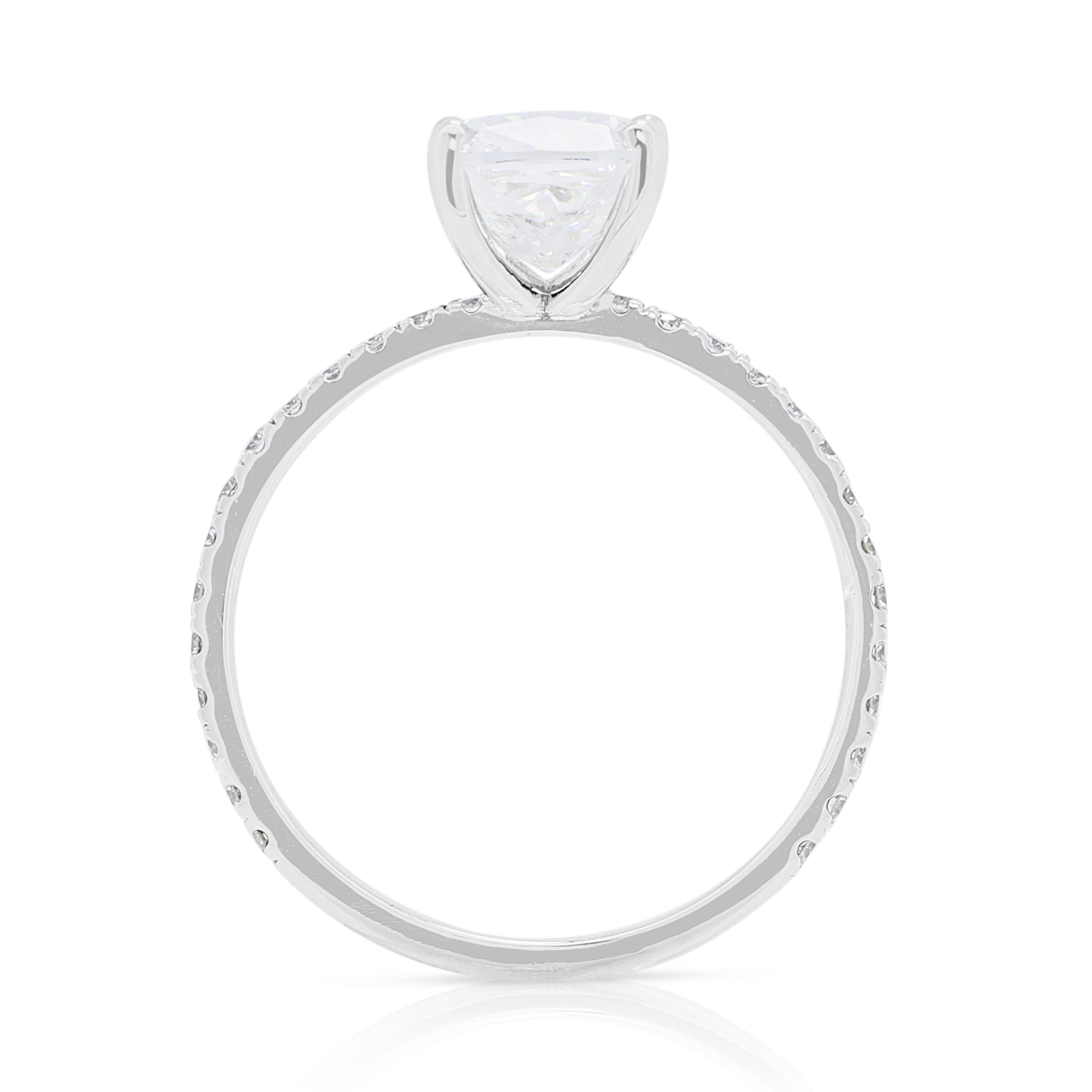 Stunning 1.78ct Diamonds Pave Ring in 18K White Gold For Sale 2