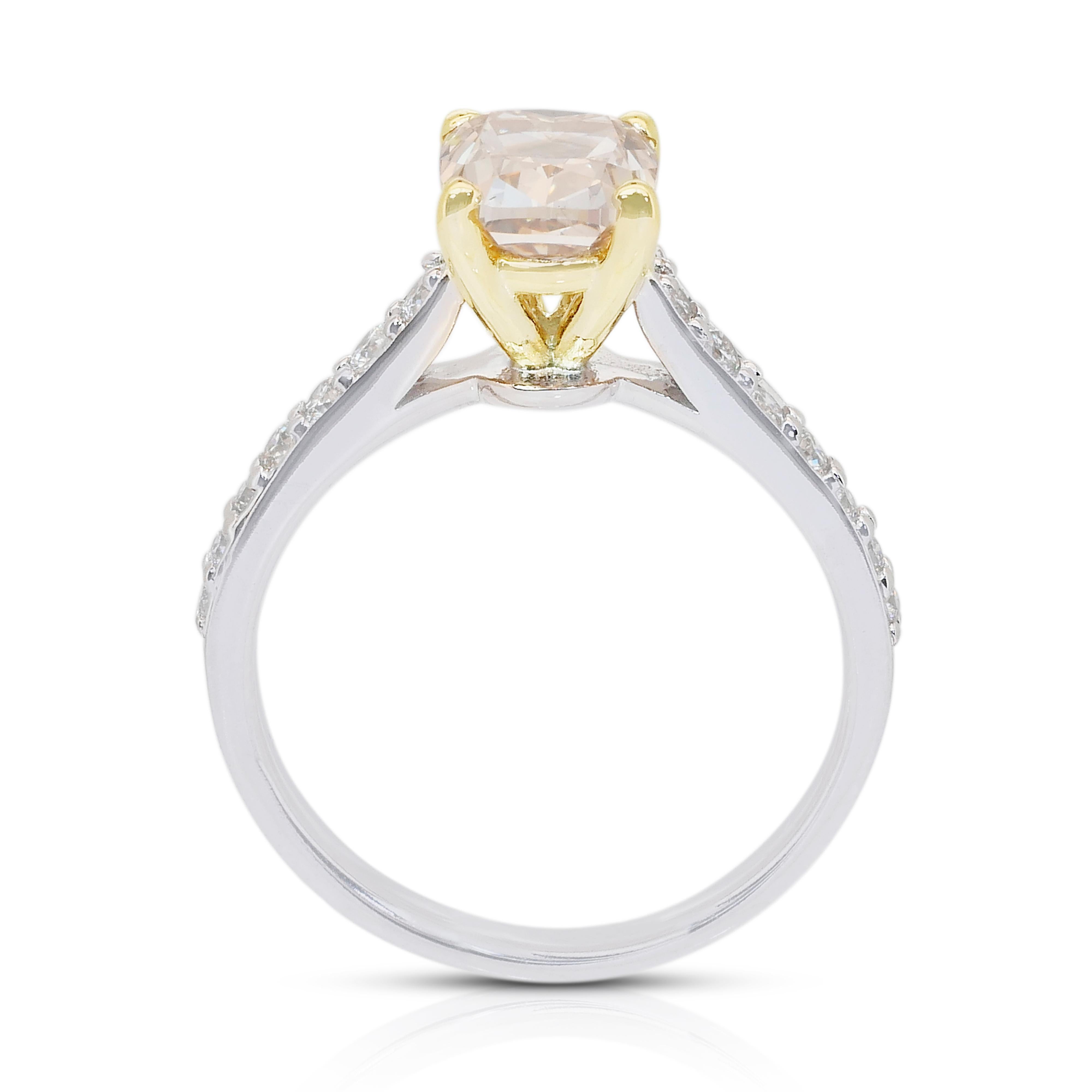 Atemberaubende 1,78ct Diamanten Pave Ring in 18k Weiß & Gelbgold - IGI zertifiziert im Angebot 4
