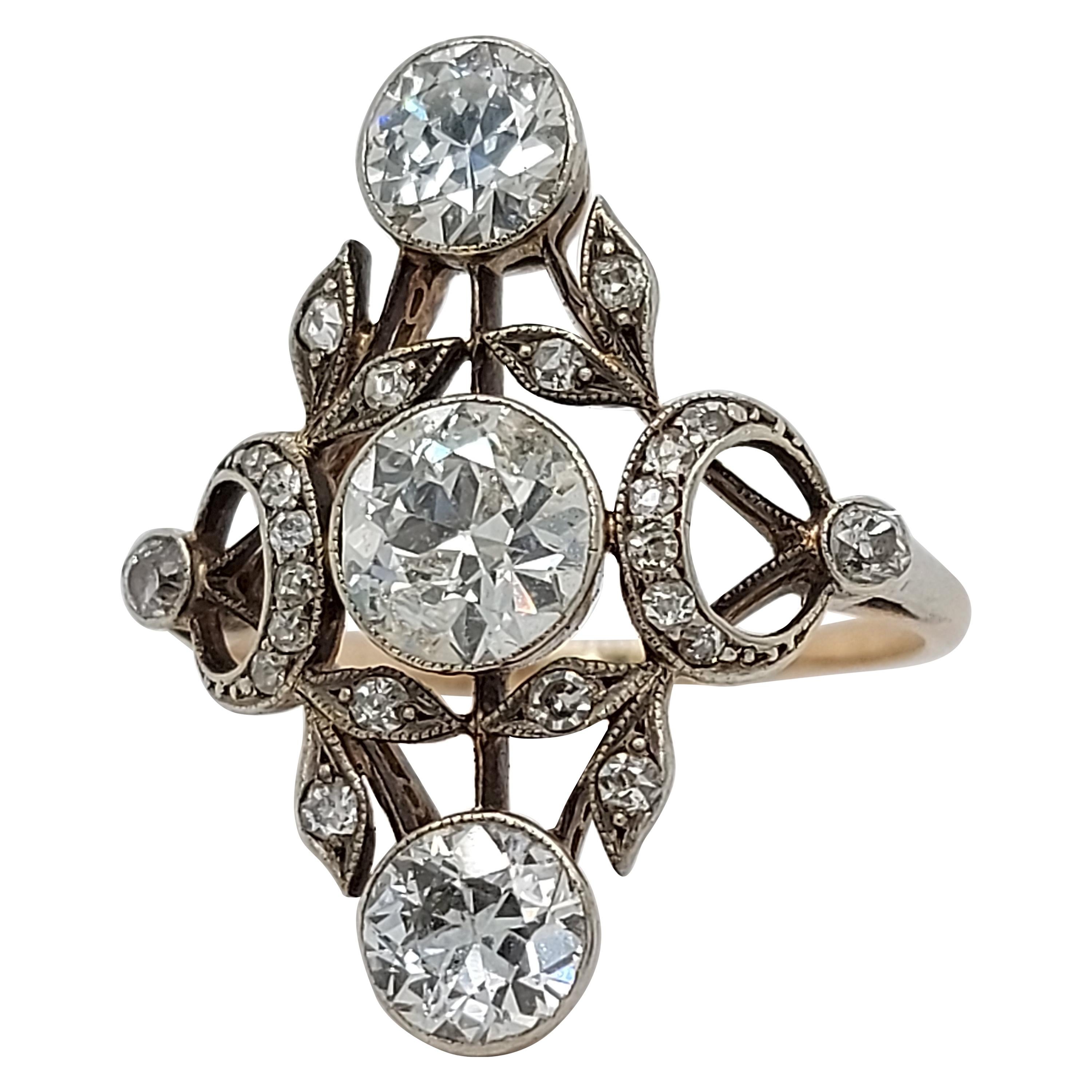 Stunning 18 Karat Gold and Silver Ring with Diamonds from the 1900s, Trilogy