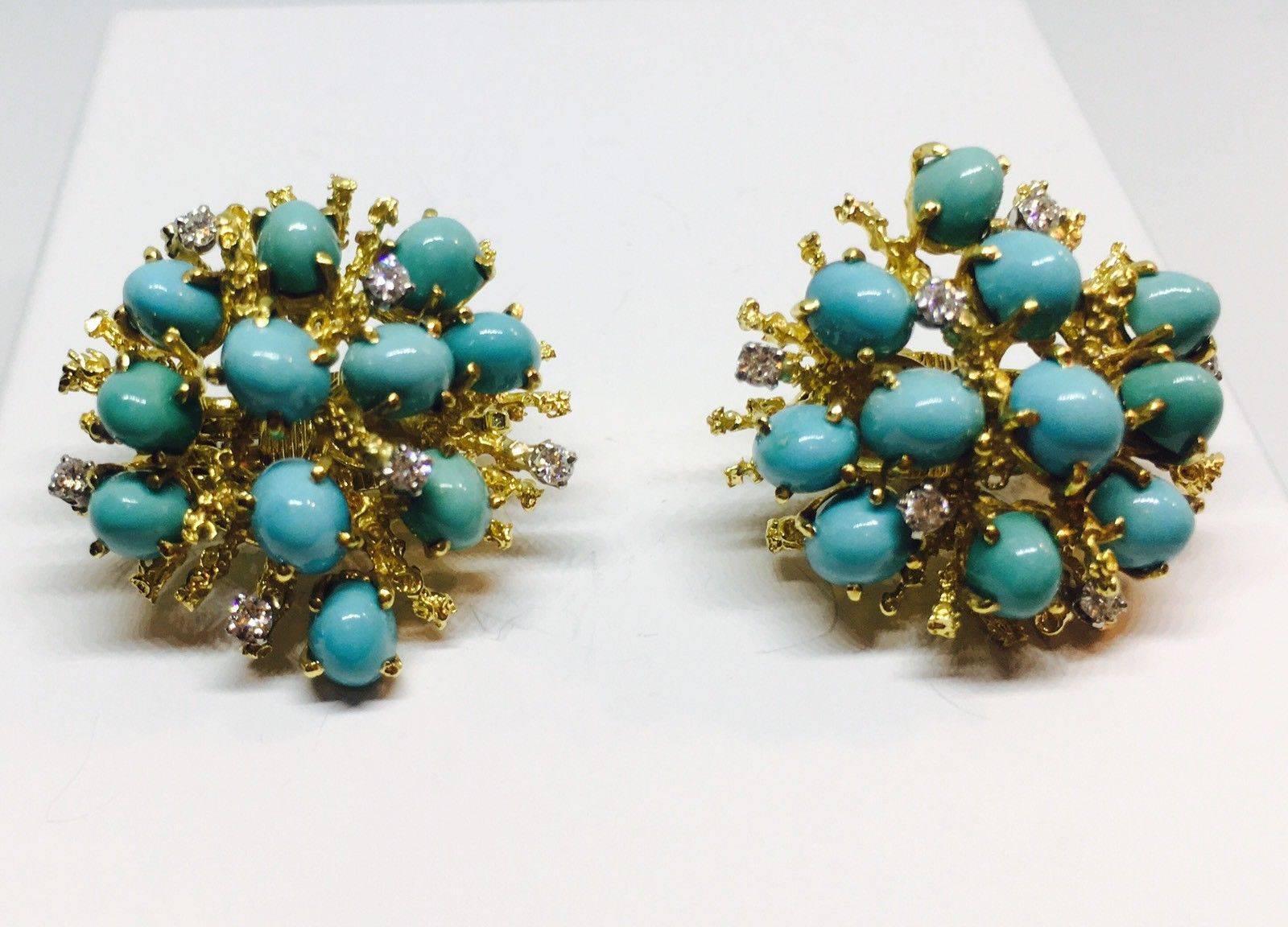 Stunning 18 Karat Gold Turquoise Cabochon Diamond Anemone Clip Earrings In Excellent Condition In Shaker Heights, OH