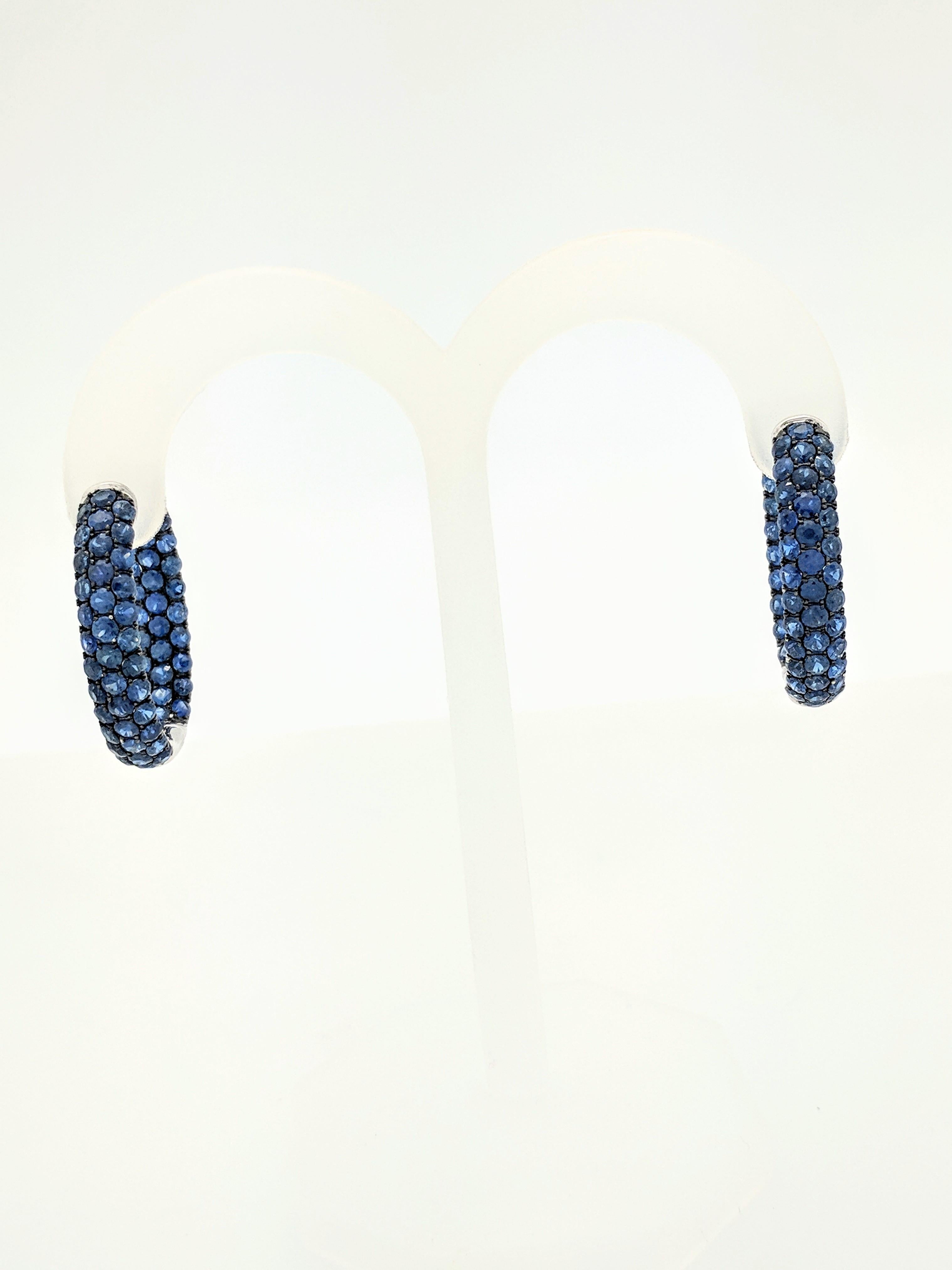 Contemporary Stunning 18 Karat White Gold Natural Sapphire Inside-Out Elongated Hoop Earrings