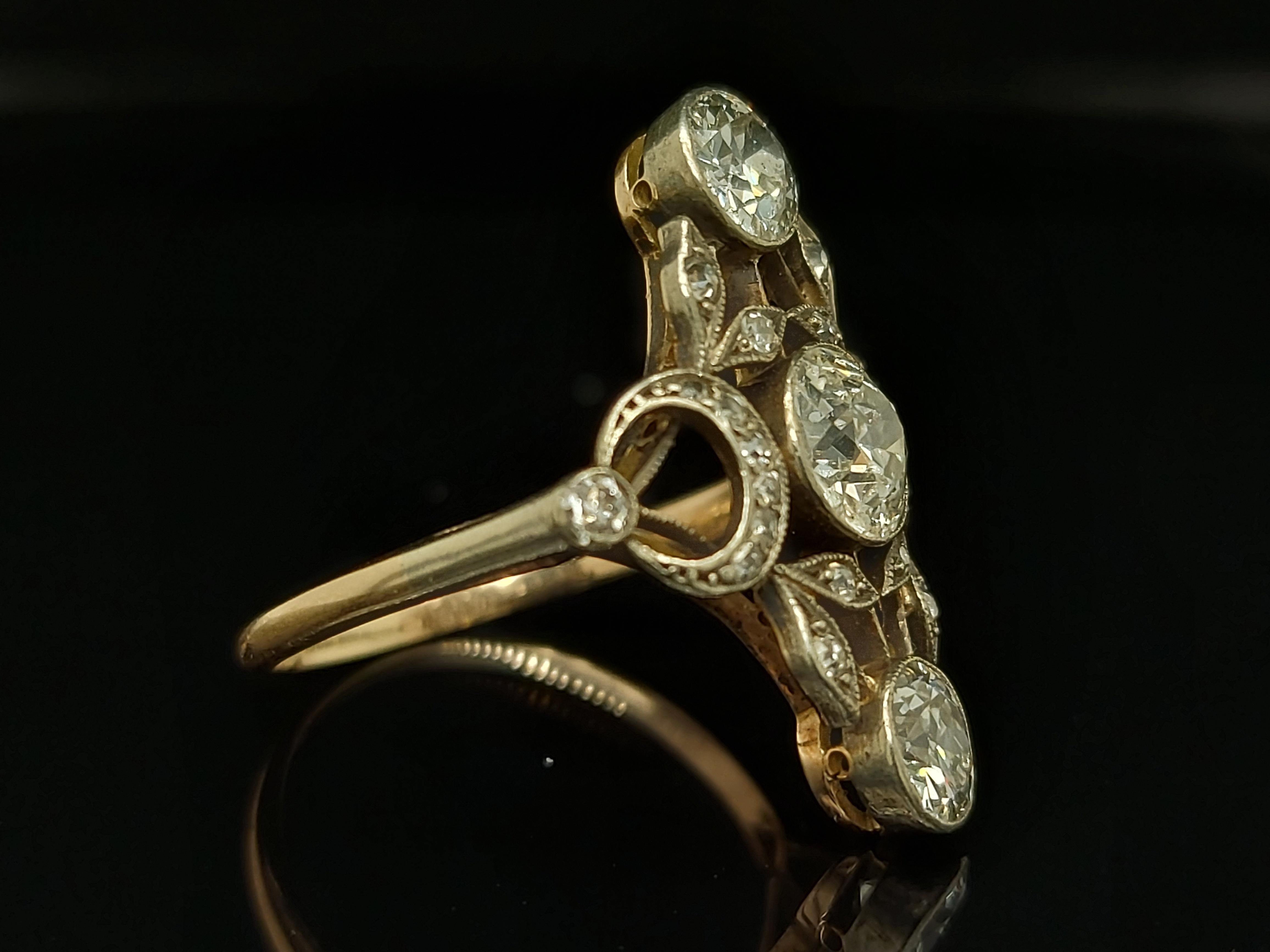 Round Cut Stunning 18 Karat Gold and Silver Ring with Diamonds from the 1900s, Trilogy For Sale