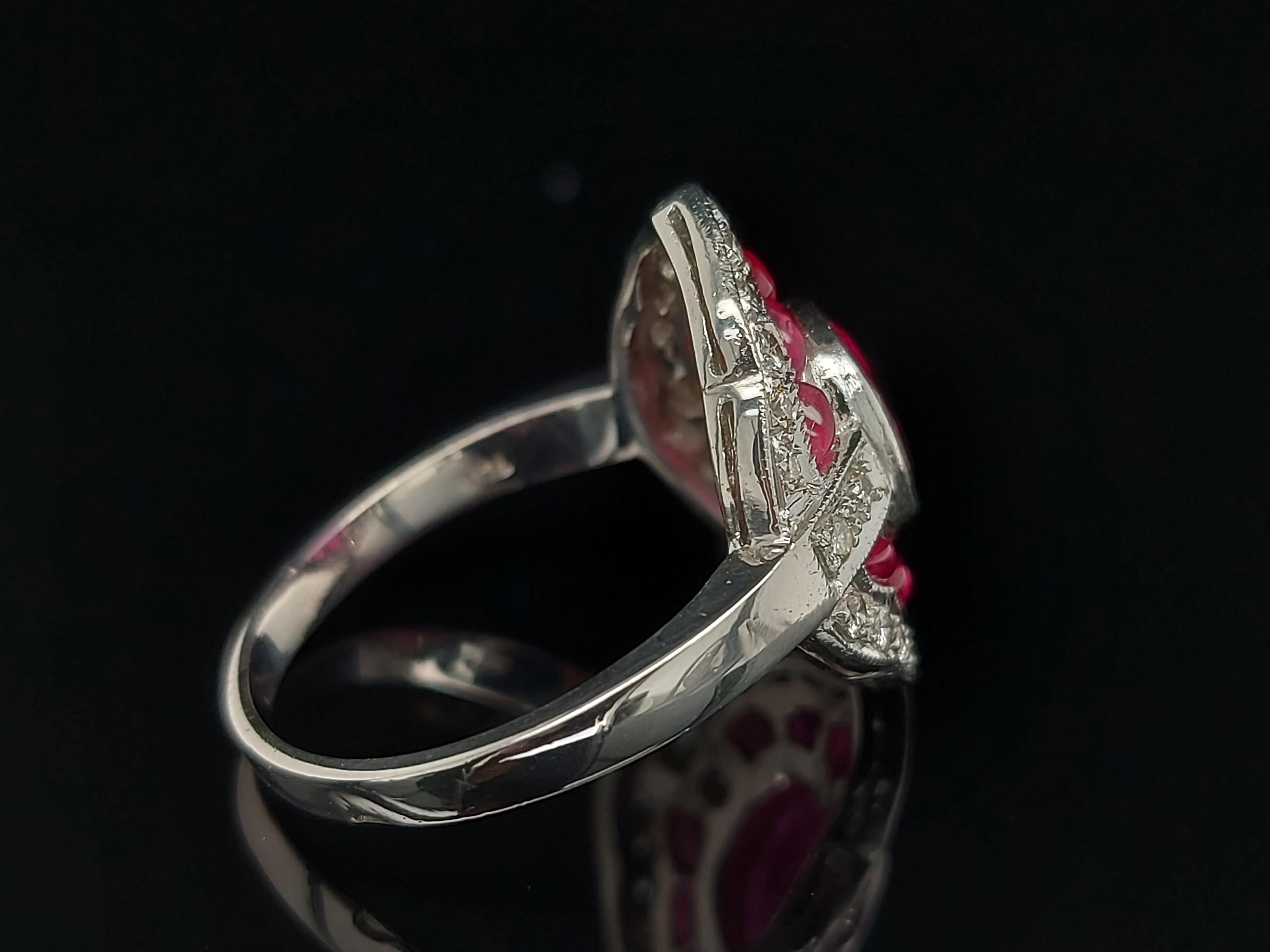 Stunning 18 Karat White Gold Ring with Rubies and Brilliant Cut Diamonds For Sale 1