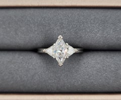 1,83 Karat EGL-zertifizierter Marquise-Diamantring