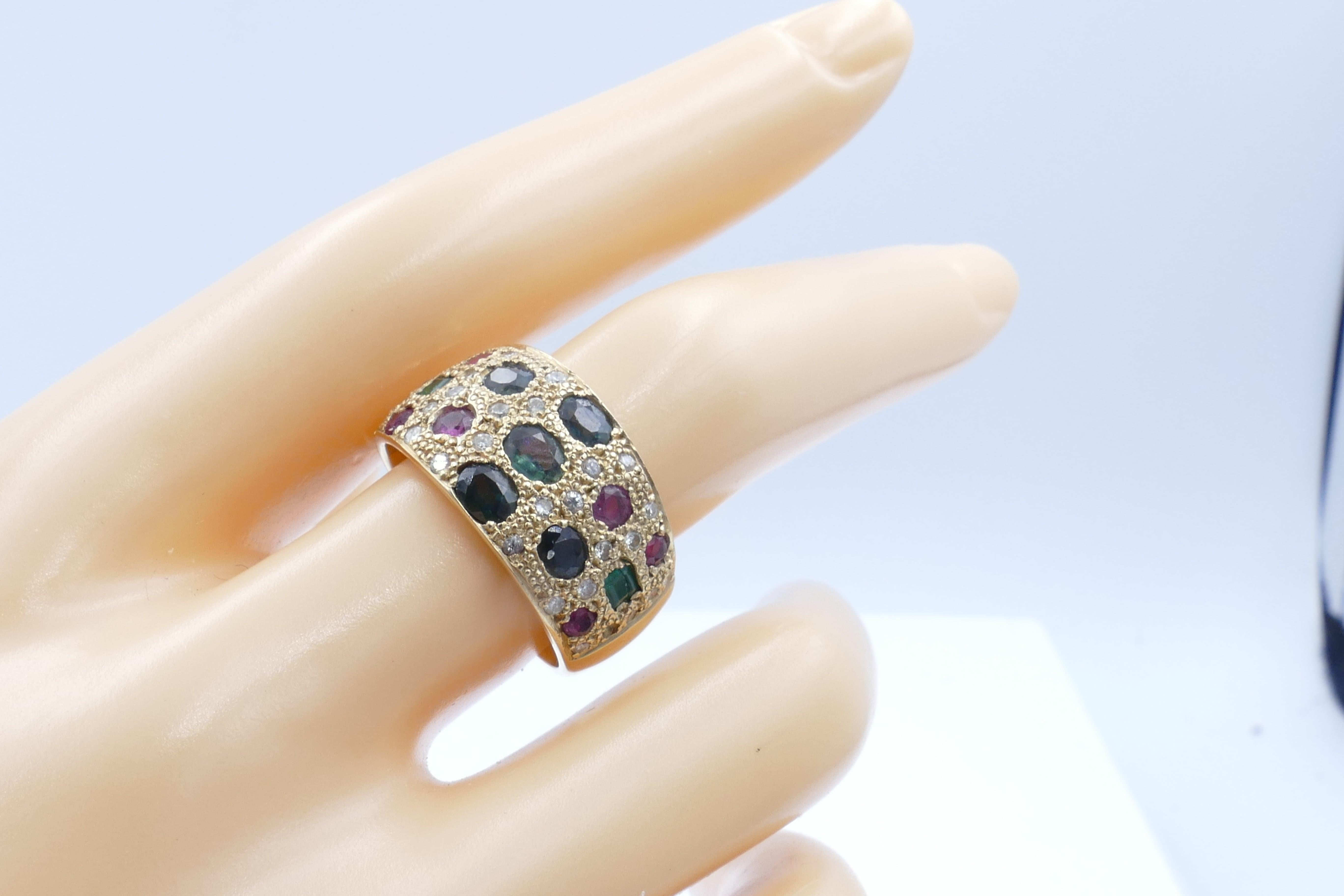 Women's or Men's Stunning 18ct Yellow Gold Emerald, Sapphire & Ruby Wide Band Dress Ring For Sale