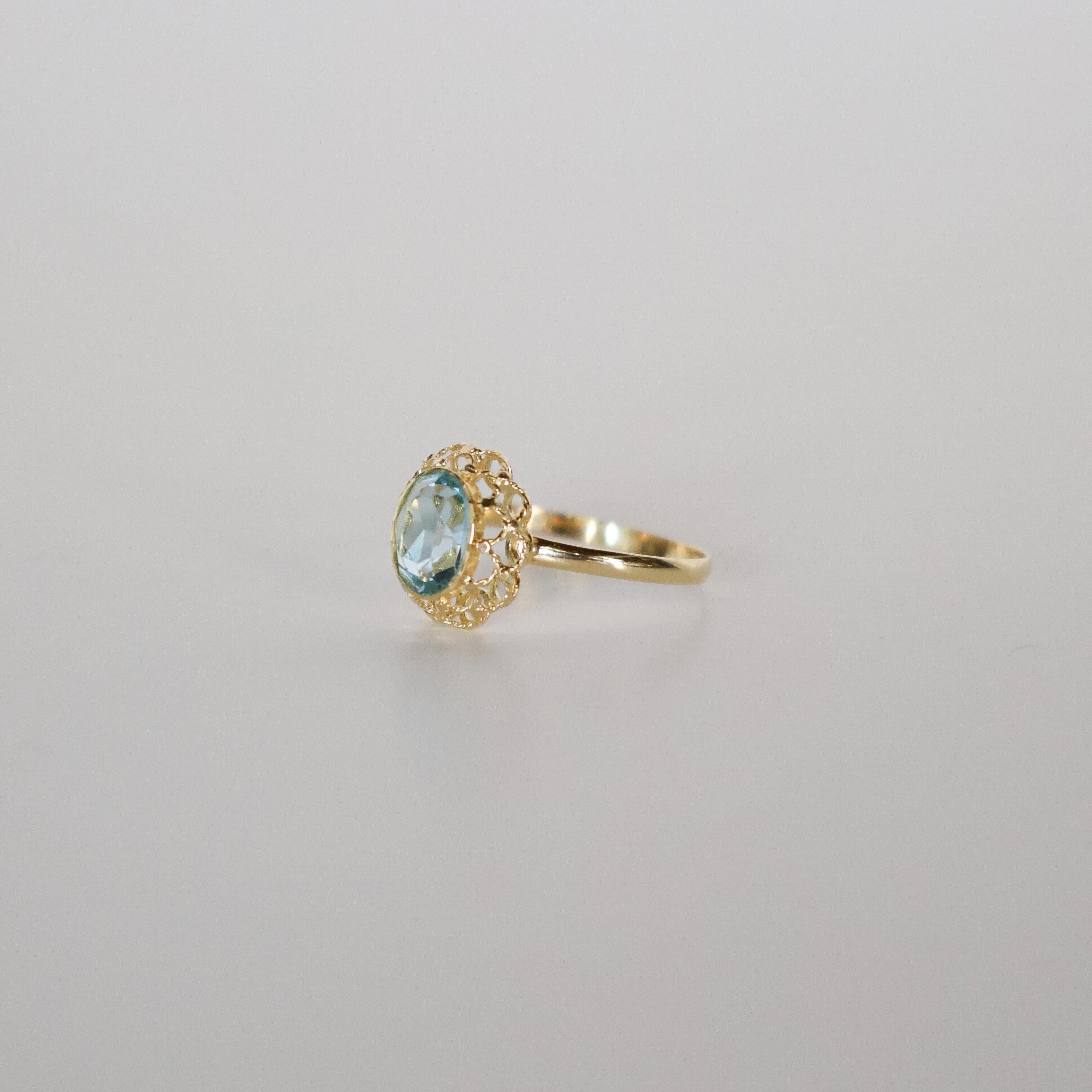 Ring aus 18k Gelbgold mit natürlichem Blautopas im Brillantschliff im Zustand „Gut“ in Heemstede, NL