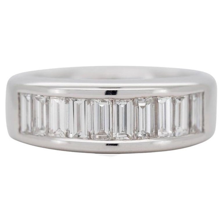 18 Karat White Gold 1.50 Carat Diamond Brilliant-Cut Eternity Band Wedding  Ring