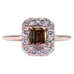 Stunning 18K Rose gold Emerald Ring with 1.06 carat Natural Diamonds - AIG Cert