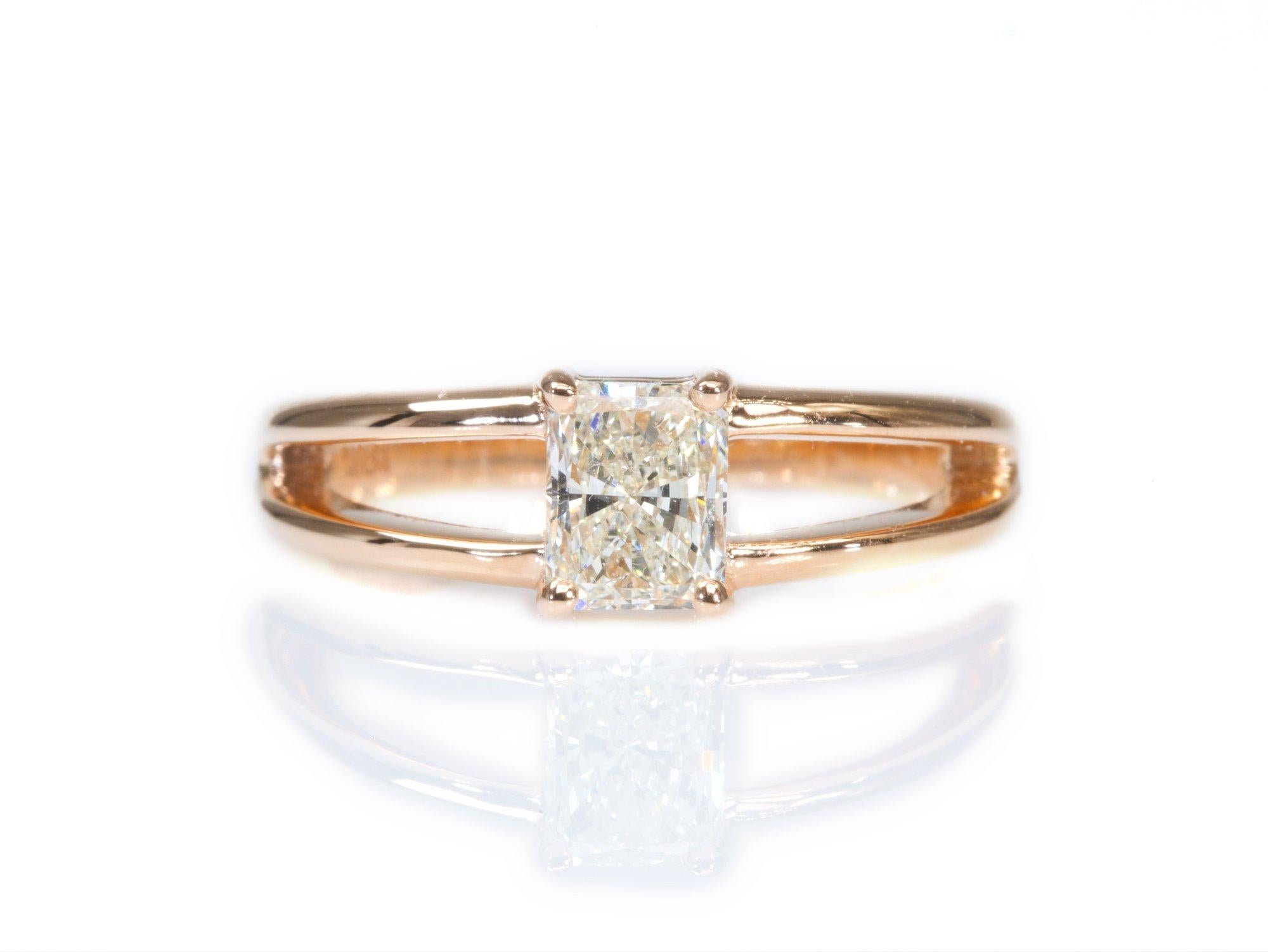 Superbe bague en or rose 18 carats avec un diamant naturel de 0,50 carat - Certificat GIA en vente 1