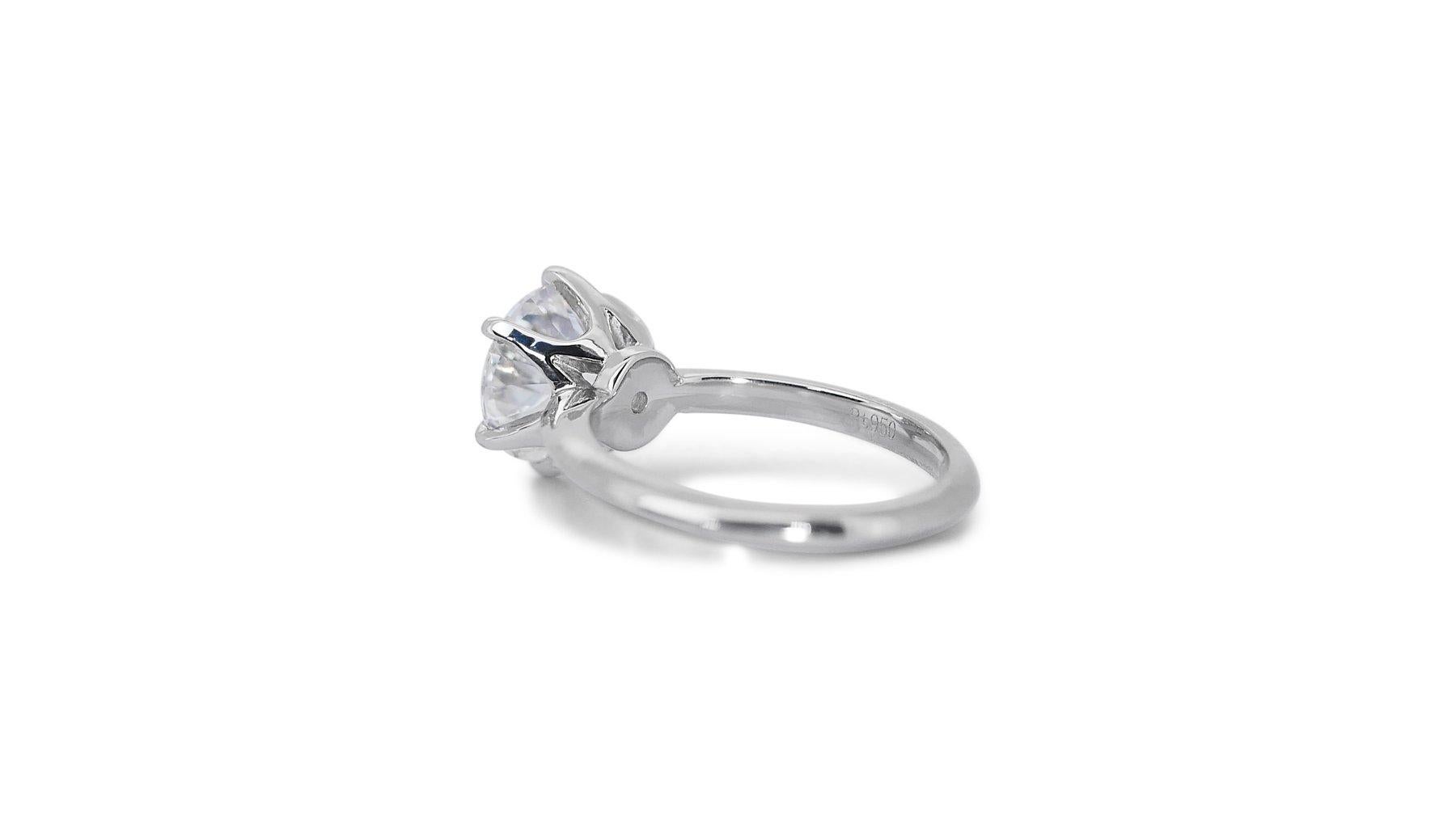 Stunning 18k White Gold 3.00 Carat Round Brilliant Diamond Solitaire Ring For Sale 3