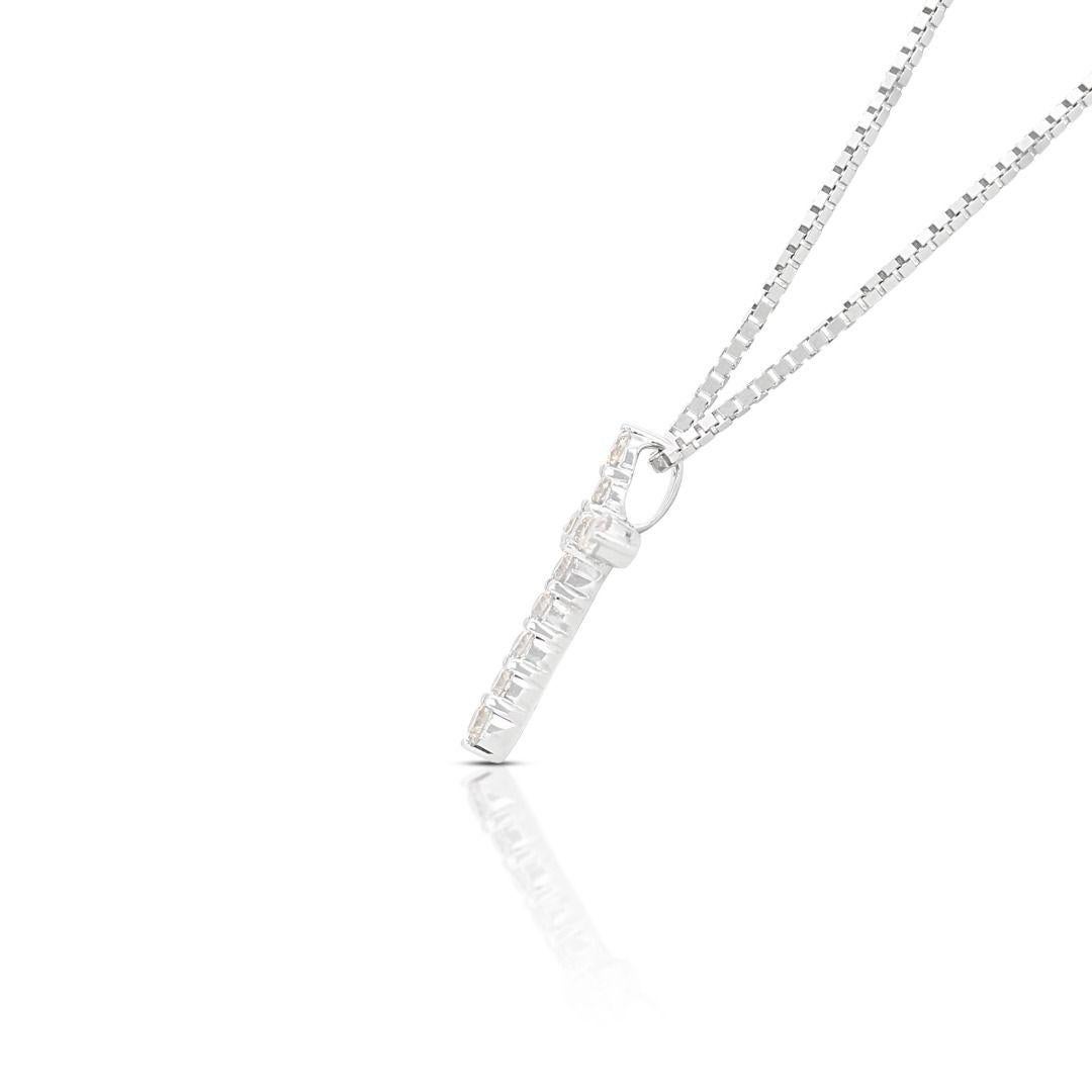 Superbe pendentif croix en or blanc 18 carats avec diamants 0,41 carat - chaîne non incluse Pour femmes en vente
