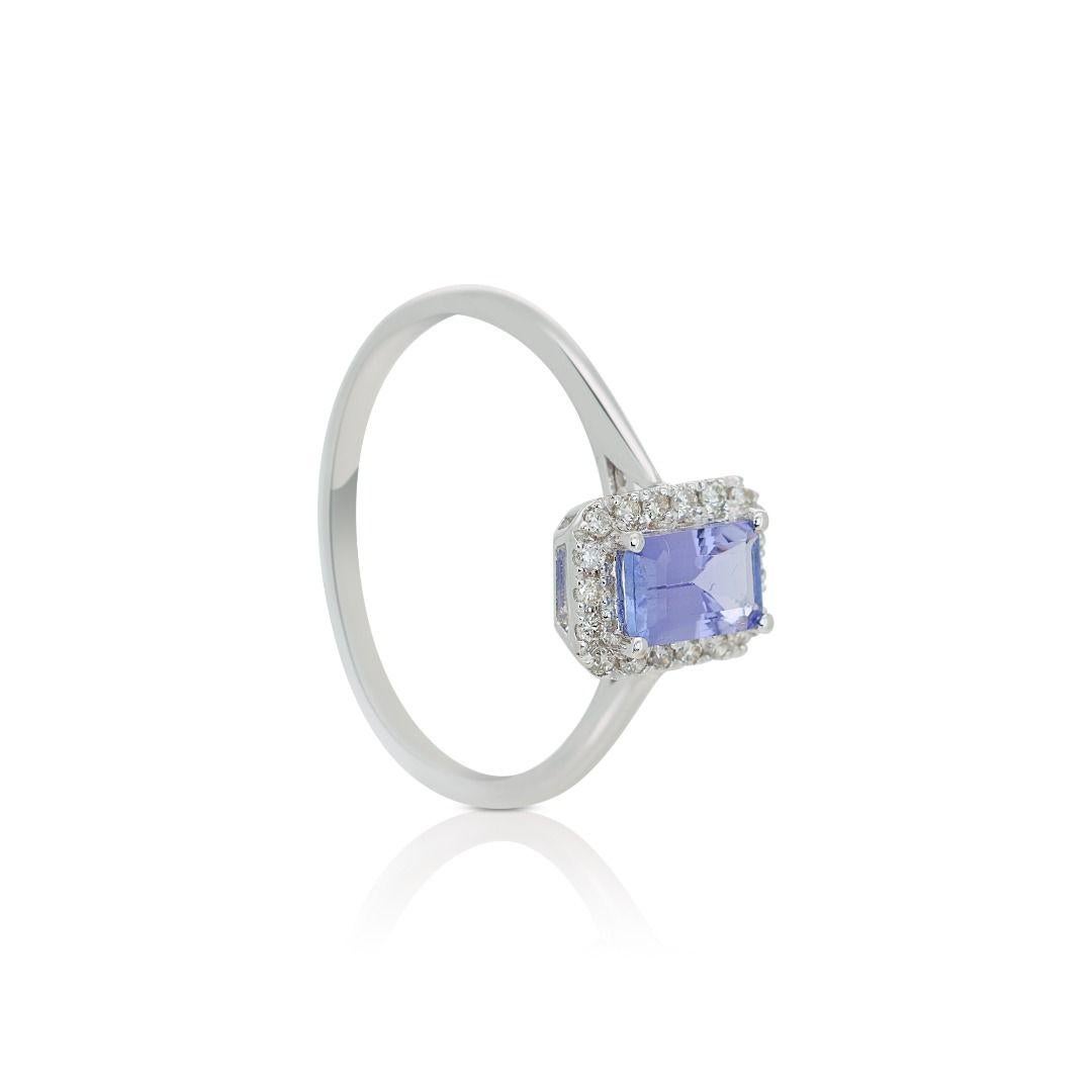 Stunning 18k White Gold Halo Ring 0.71 Ct Natural Tanzanite & Diamonds NGI Cert For Sale 4