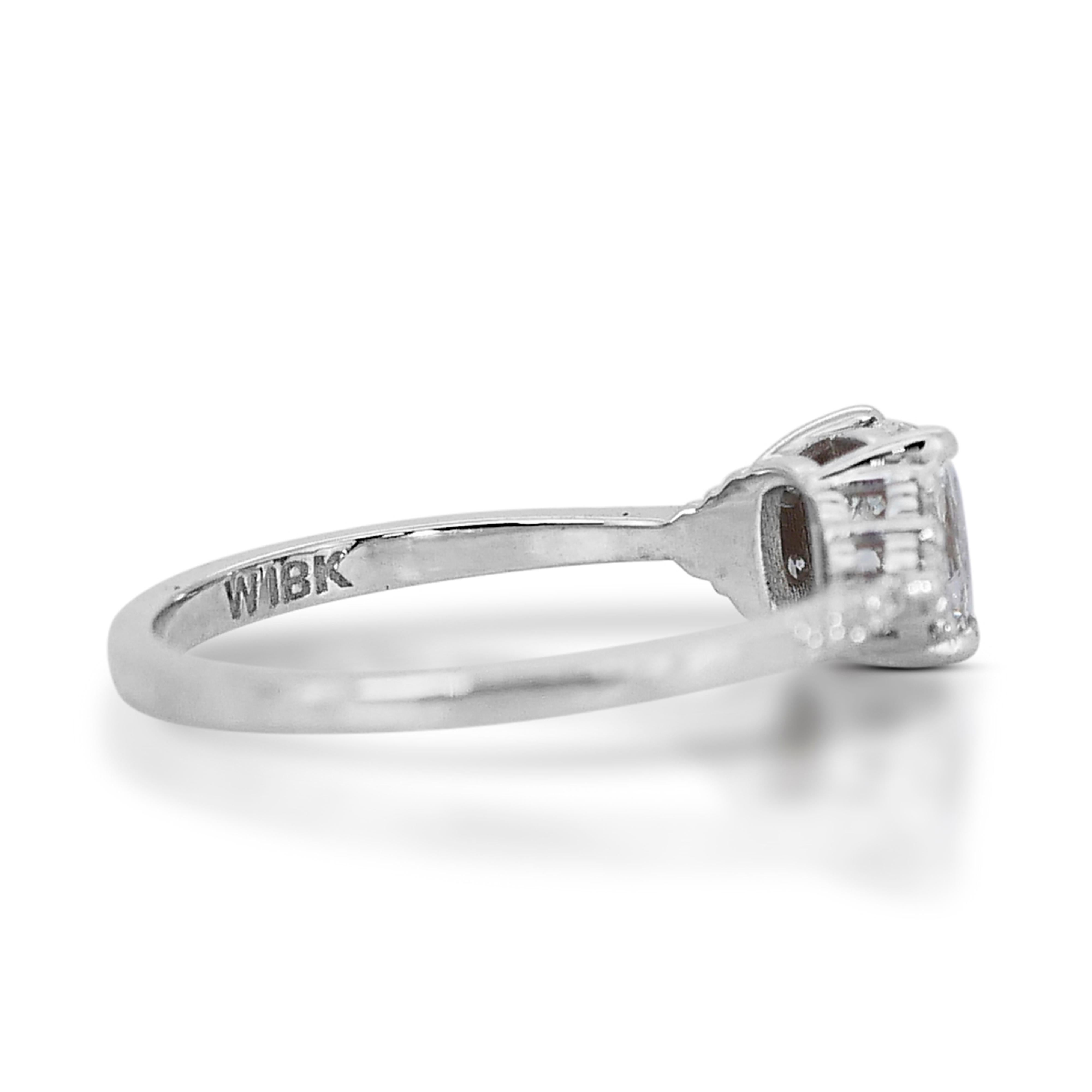 Stunning 18K White Gold Ideal Cut 3 Stone Natural Diamond Ring w/1.73ct-IGI CERT In New Condition For Sale In רמת גן, IL