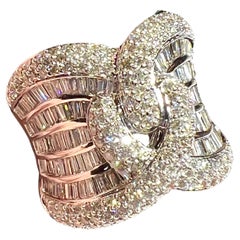 Stunning 18K White Gold Knot Ring with 4ct Baguette & Round Diamonds