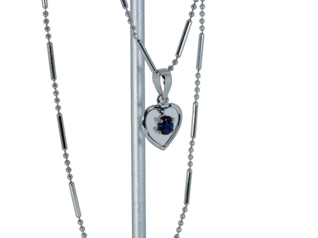 Women's Stunning 18K White Gold Pendant with Chain with 0.30 Ct Natural Sapphire