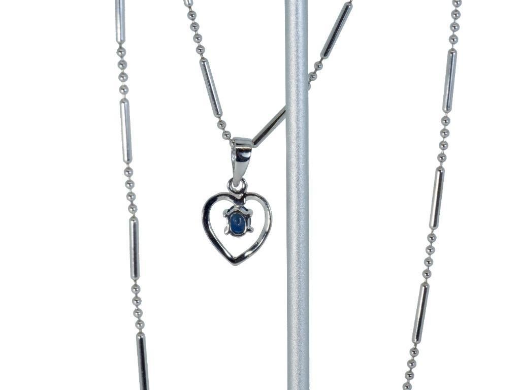 Stunning 18K White Gold Pendant with Chain with 0.30 Ct Natural Sapphire 1