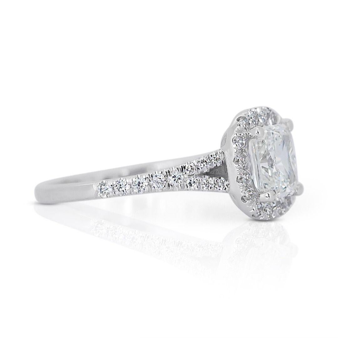 Radiant Cut Stunning 18K White Gold Ring Natural Diamonds For Sale