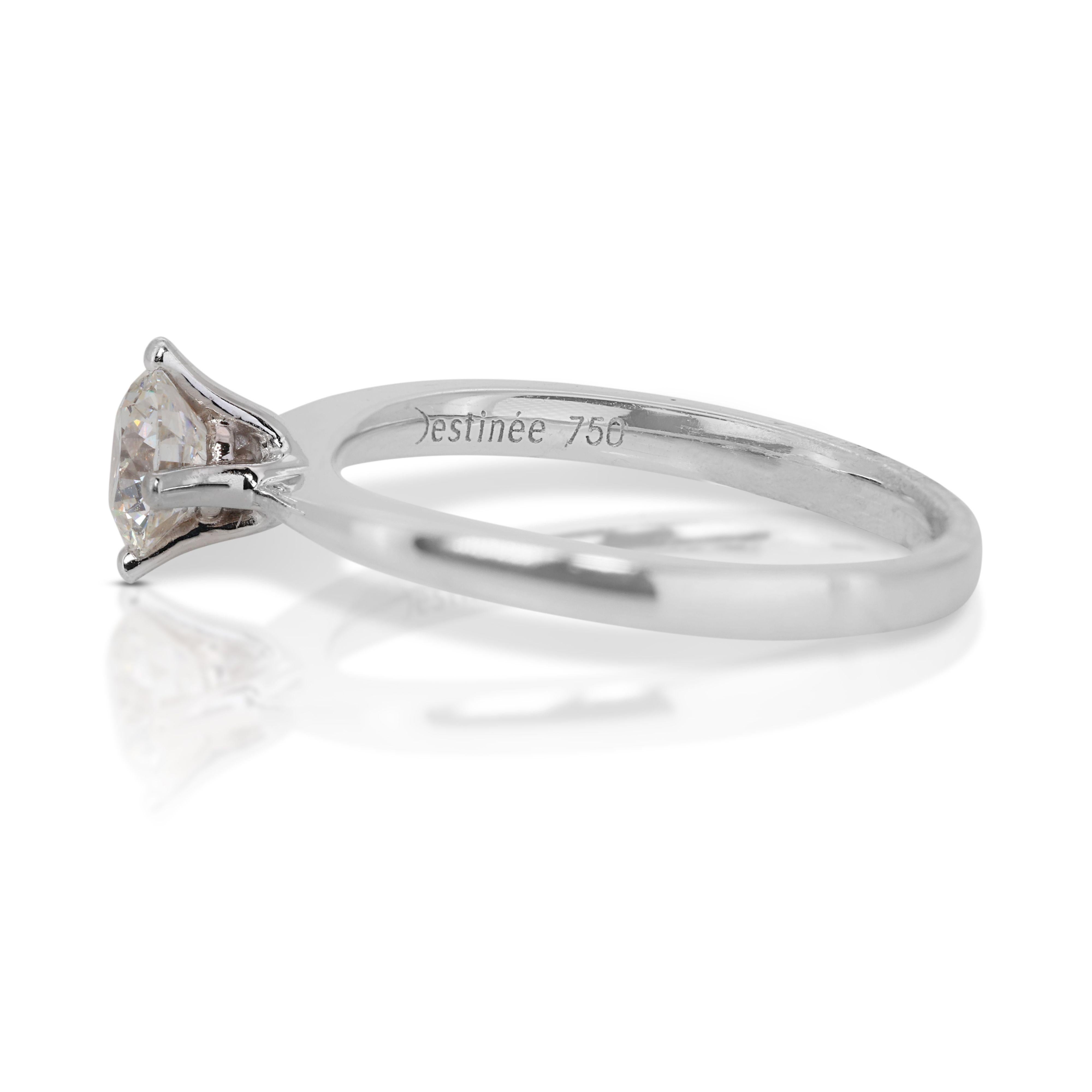 Women's Stunning 18K White Gold Solitaire Ring For Sale