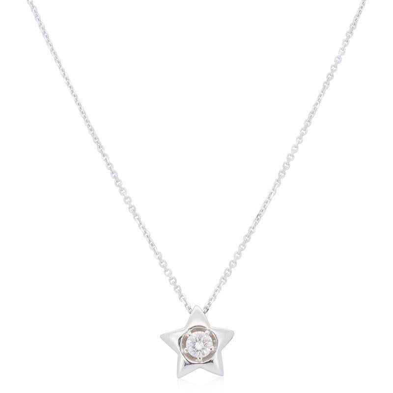 A beautiful necklace with a dazzling 0.16 carat round brilliant diamond. The jewelry is made of 18k white gold with a high quality polish. It comes with a fancy jewelry box.

Metal: White Gold

Main Stone:
1 diamond main stone of 0.16 carat
cut: