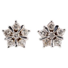 Stunning 18k White Gold Stud Earrings with 0.20 Ct Natural Diamonds