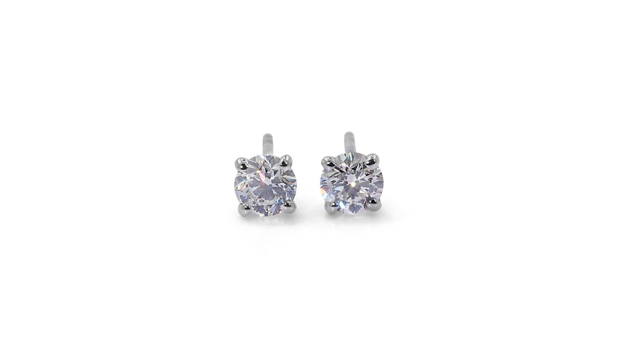 Women's Stunning 18k White Gold Stud Earrings with 0.80 Ct Natural Diamonds GIA Cert For Sale
