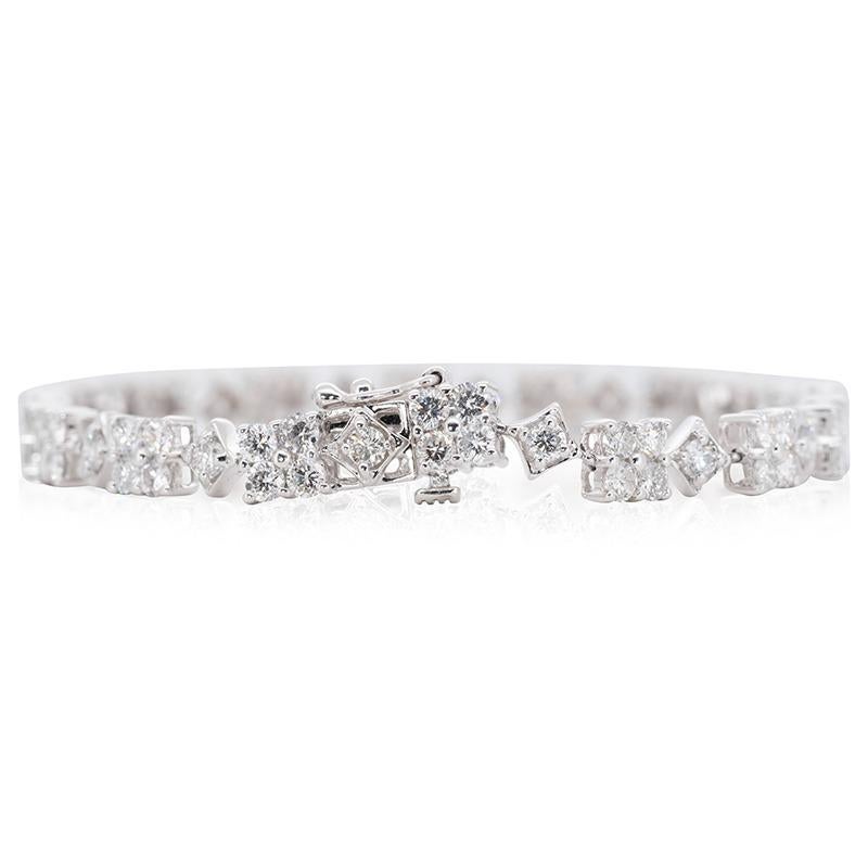 Atemberaubendes Tennisarmband aus 18 Karat Weigold mit 2,70 Karat natrlichen Diamanten, IGI-zertifiziert im Zustand „Neu“ in רמת גן, IL