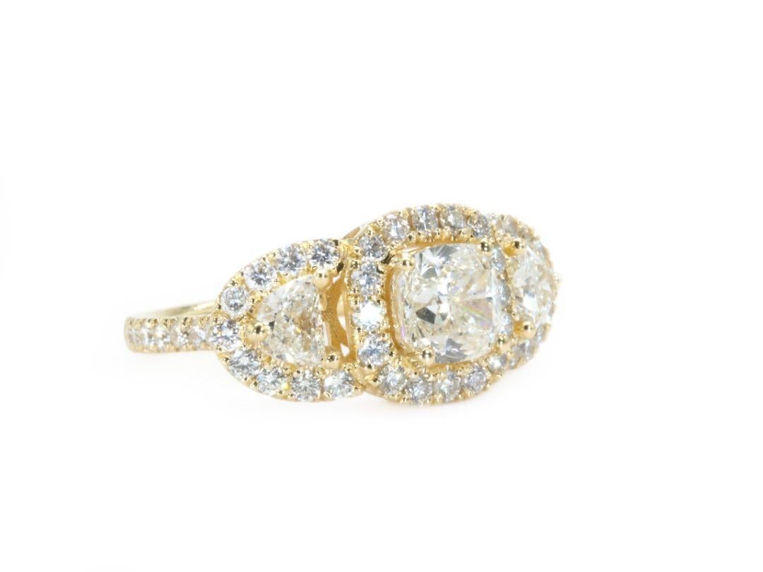 Women's Stunning 18K Yellow Gold Art Deco Ring with 2.39 Ct Natural Diamonds, AIG Cert
