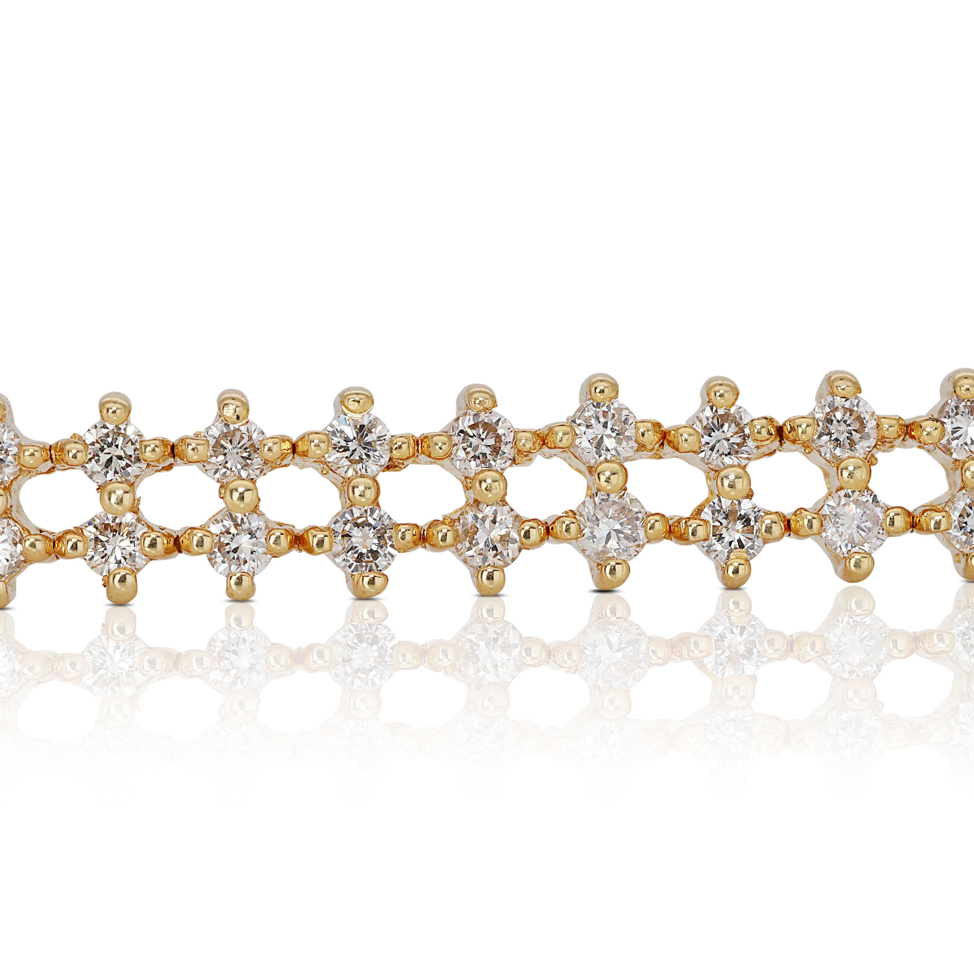 Stunning 18k Yellow Gold Bracelet with 1.72 Total Carat of Natural Diamonds For Sale 1