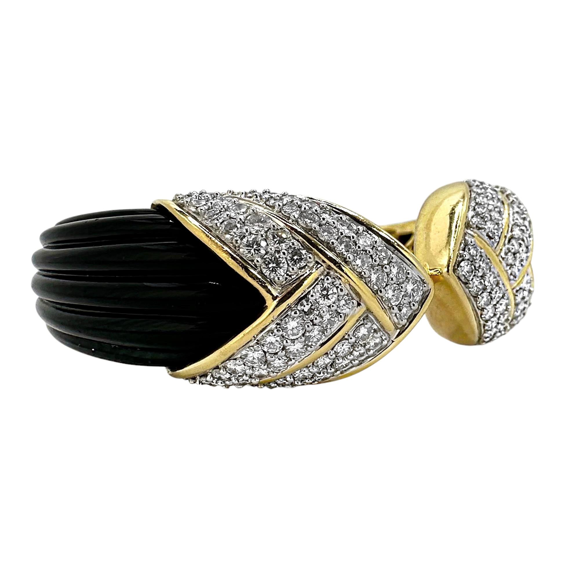 Superbe manchette en or jaune 18 carats, diamants et onyx cannelé du designer Charles Turi en vente 1