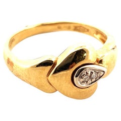 Stunning 18K Yellow Gold Diamond Ring