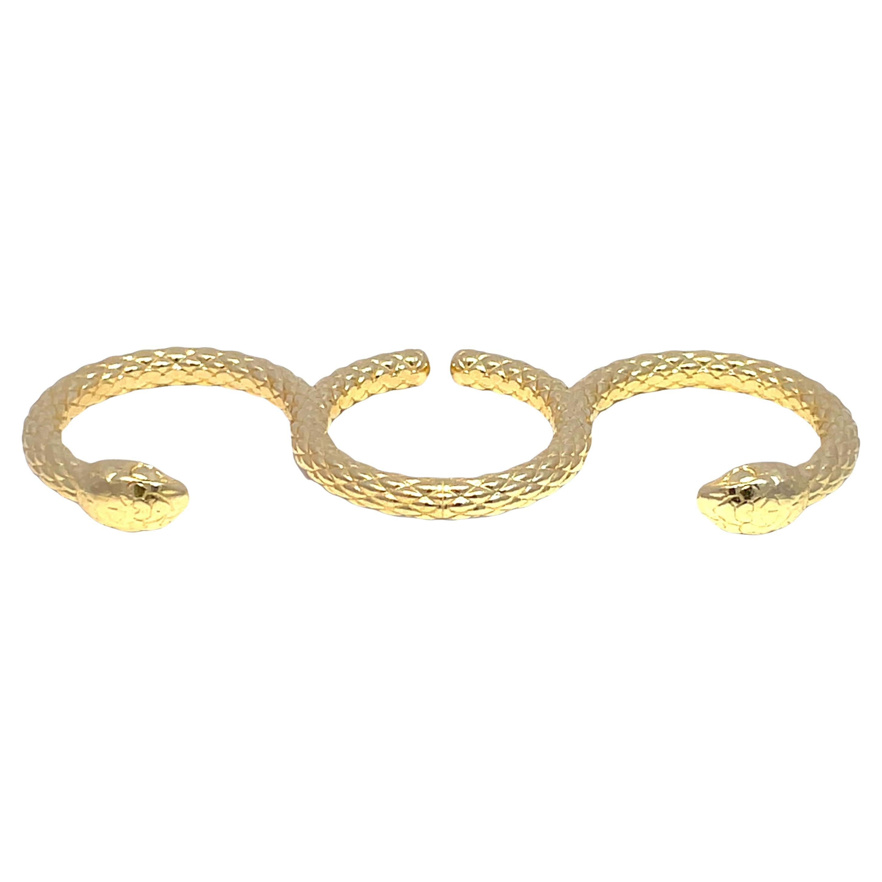 Stunning 18k Yellow Gold Double Head Snake Cuff Ring For Sale