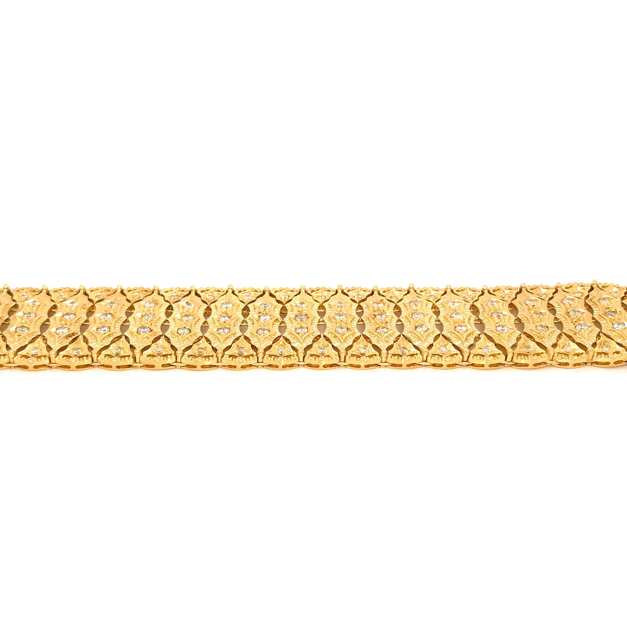 METAL: 18k Yellow Gold
STONE WEIGHT: 2.25ct twd (estimated)
BRACELET LENGTH: 6.5 inches
TOTAL WEIGHT: 41.2 grams
