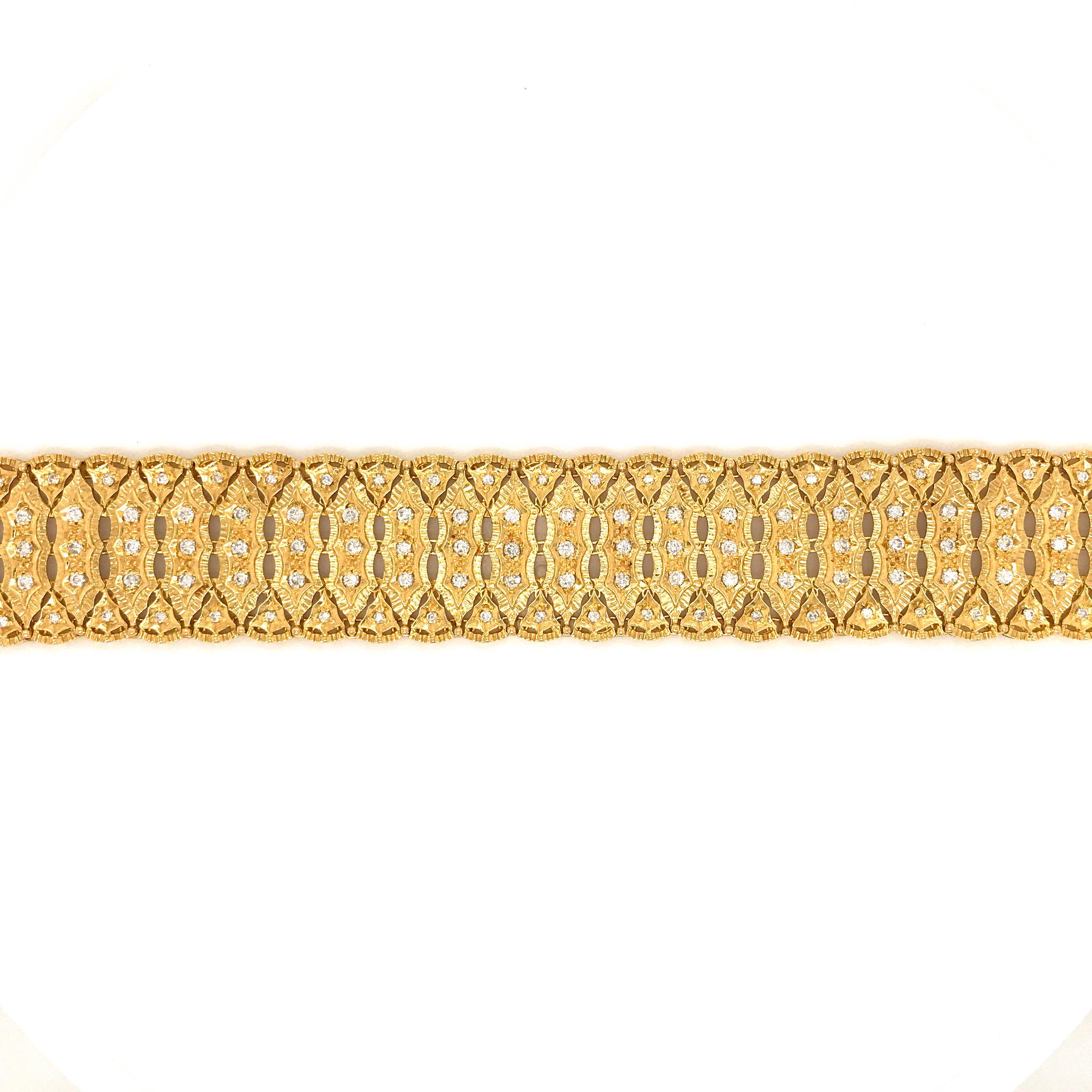 Women's Stunning 18 Karat Yellow Gold Mesh Design Diamond Bracelet