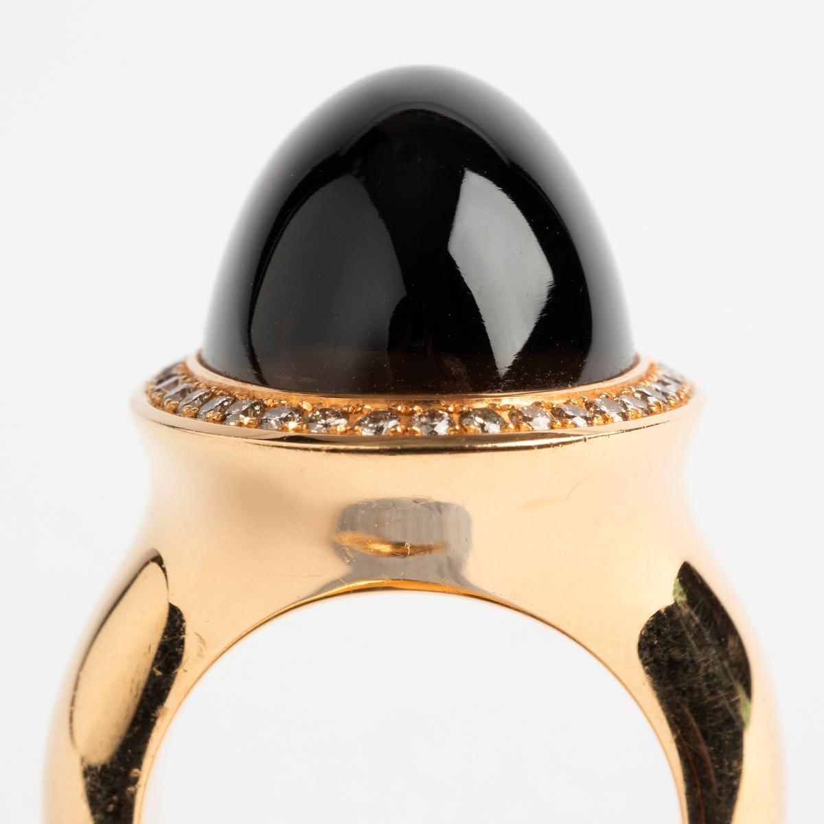 Women's or Men's Stunning 18 Carat Yellow Gold Smokey Quartz and Diamond Cabochon Dress Ring