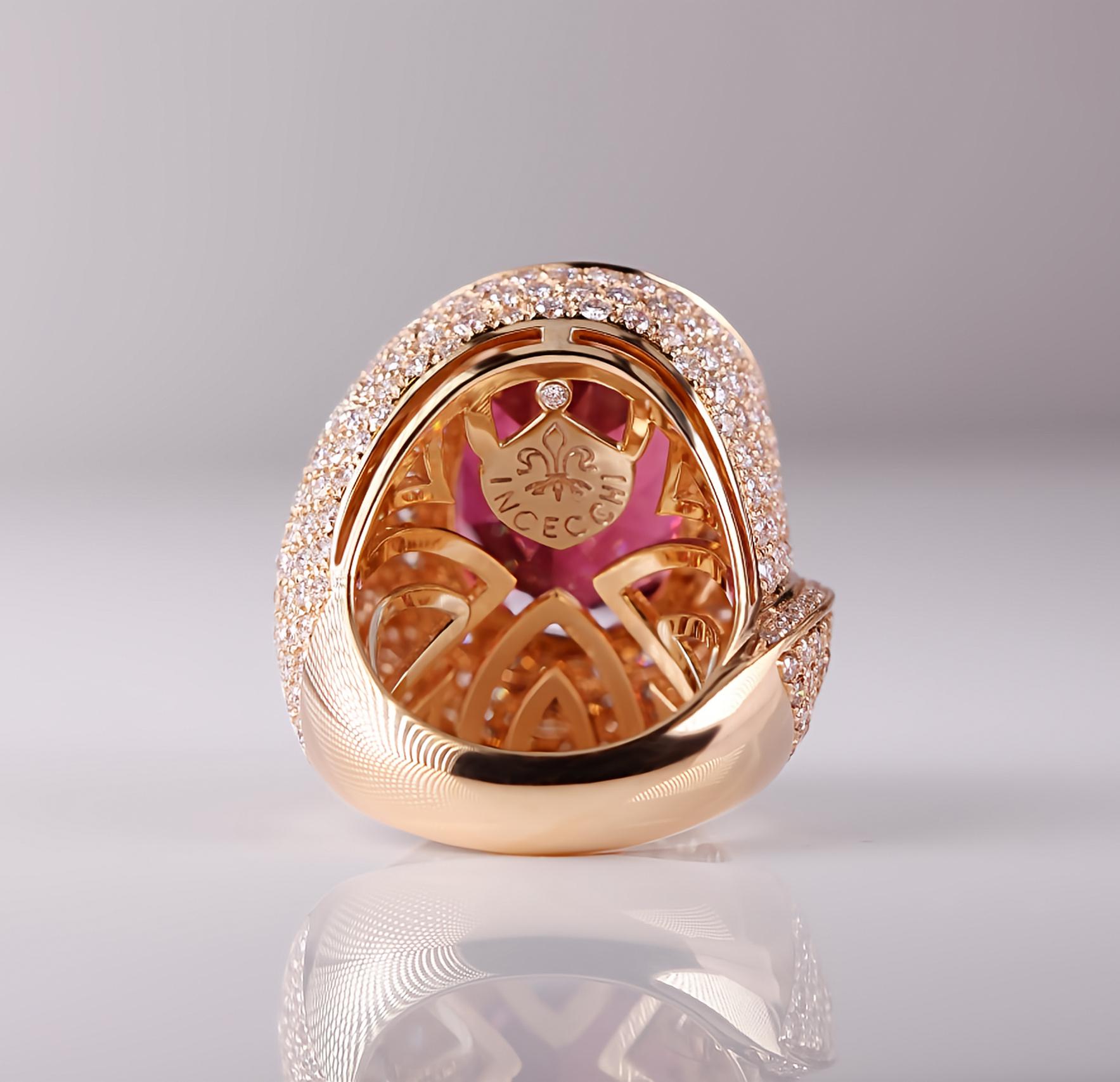 Stunning 18kt Rose Gold Ring: 19.45 Ct Natural Red Oval Tourmaline with Diamonds In New Condition For Sale In Lugano, CH