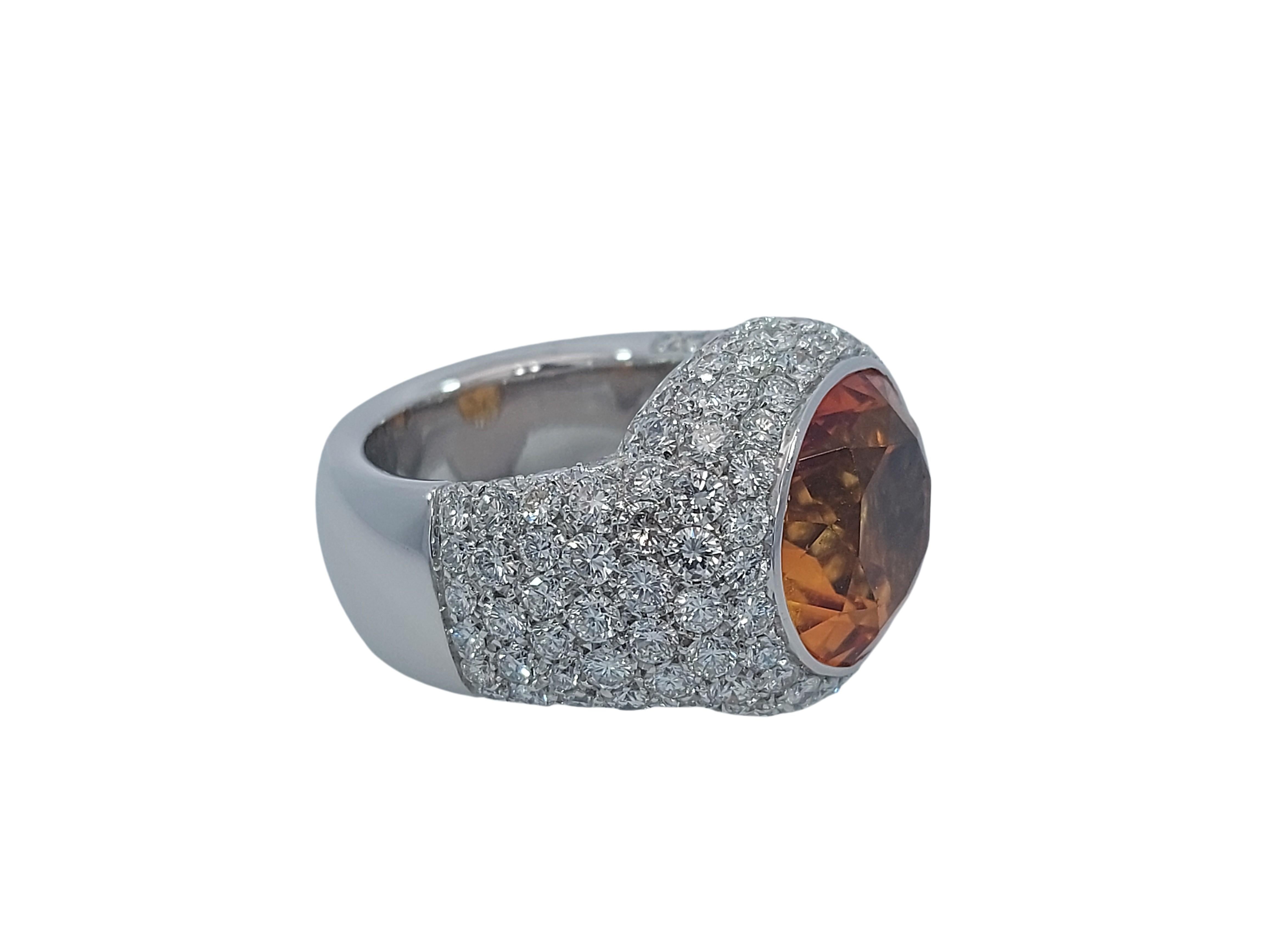 Stunning 18kt Solid White Gold Ring with 6.4ct Diamonds and Big Citrine Stone For Sale 3