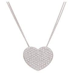 Superbe collier en or blanc 18 carats en forme de cœur serti de 3,40 carats de diamants