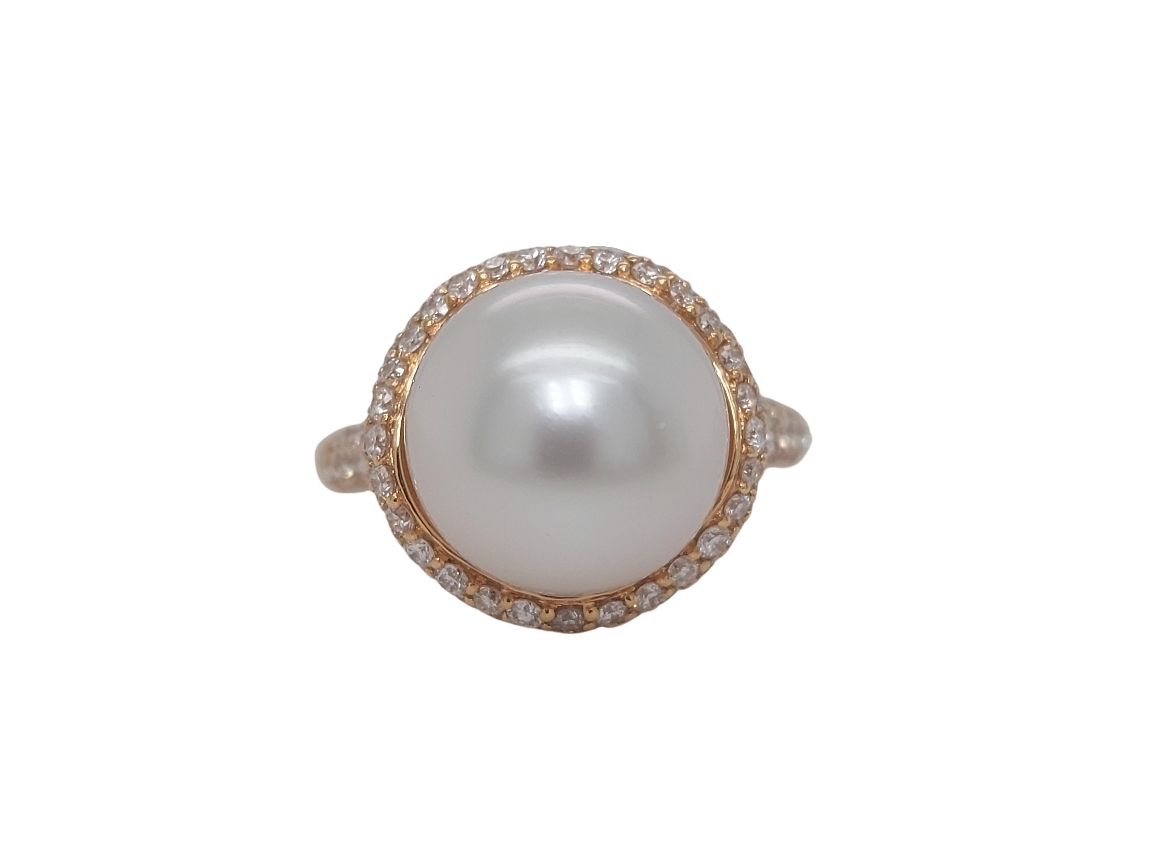 Stunning 18kt Yellow Gold Ring With Pearl & 1.38ct Diamonds

Pearl: 11.9 mm

Diamonds: Brilliant cut diamonds together 1.38ct

Material: 18kt yellow gold

Ring size: 53.1 EU / 6.5 US ( can be resized for free)

Total weight: 9.7 gram / 0.345 oz /