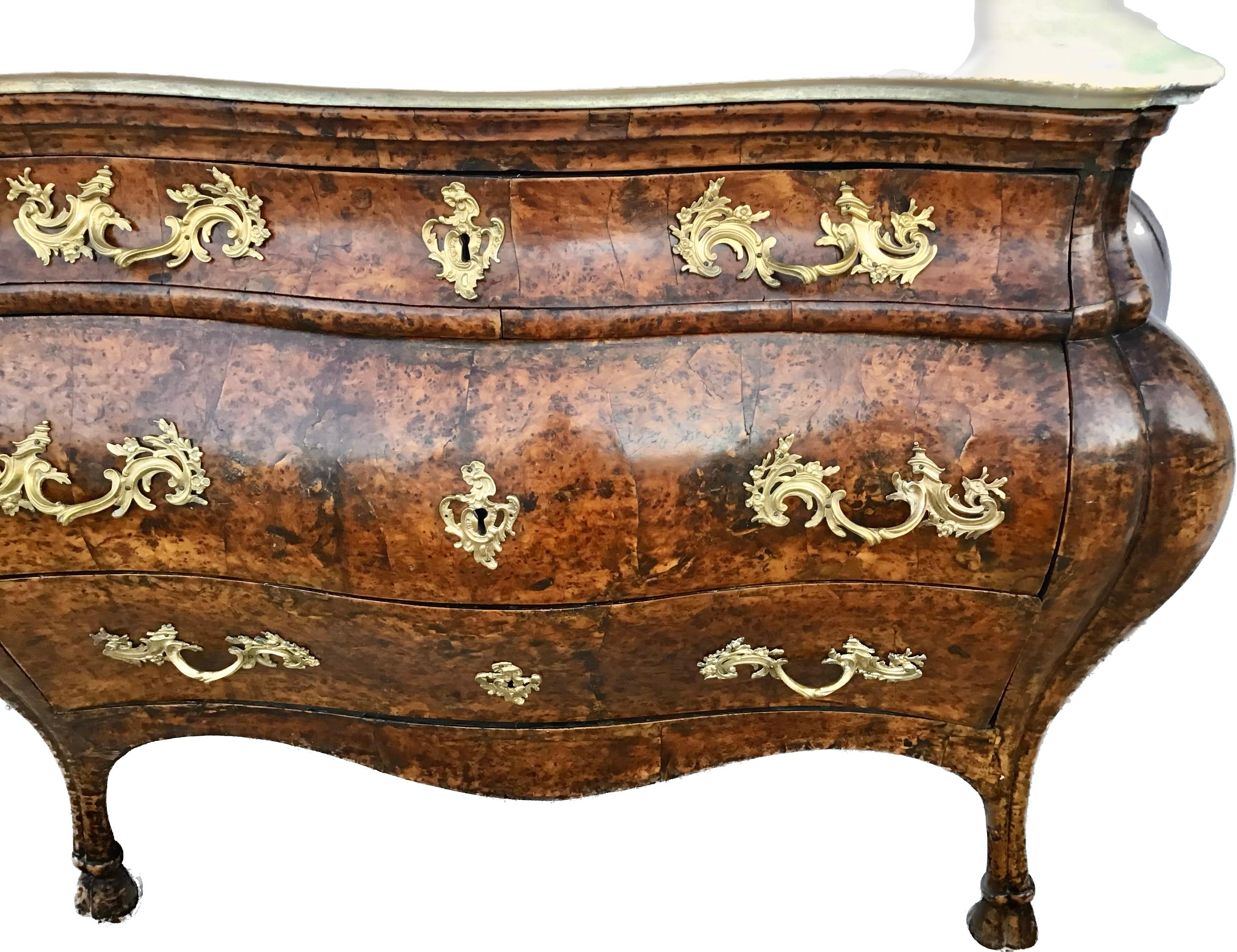 Stunning 18th C. Italian Rococo Bombe Commode For Sale 3