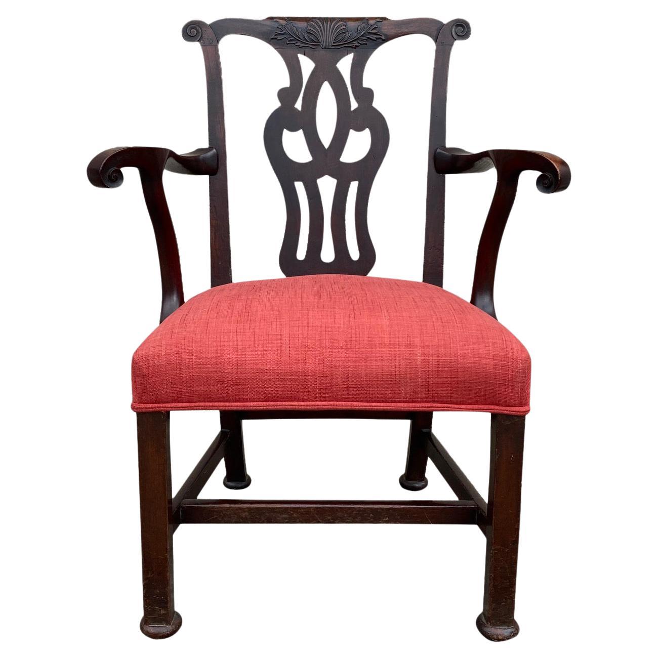 Superbe fauteuil Chippendale en acajou du 18ème siècle de la période George III en vente